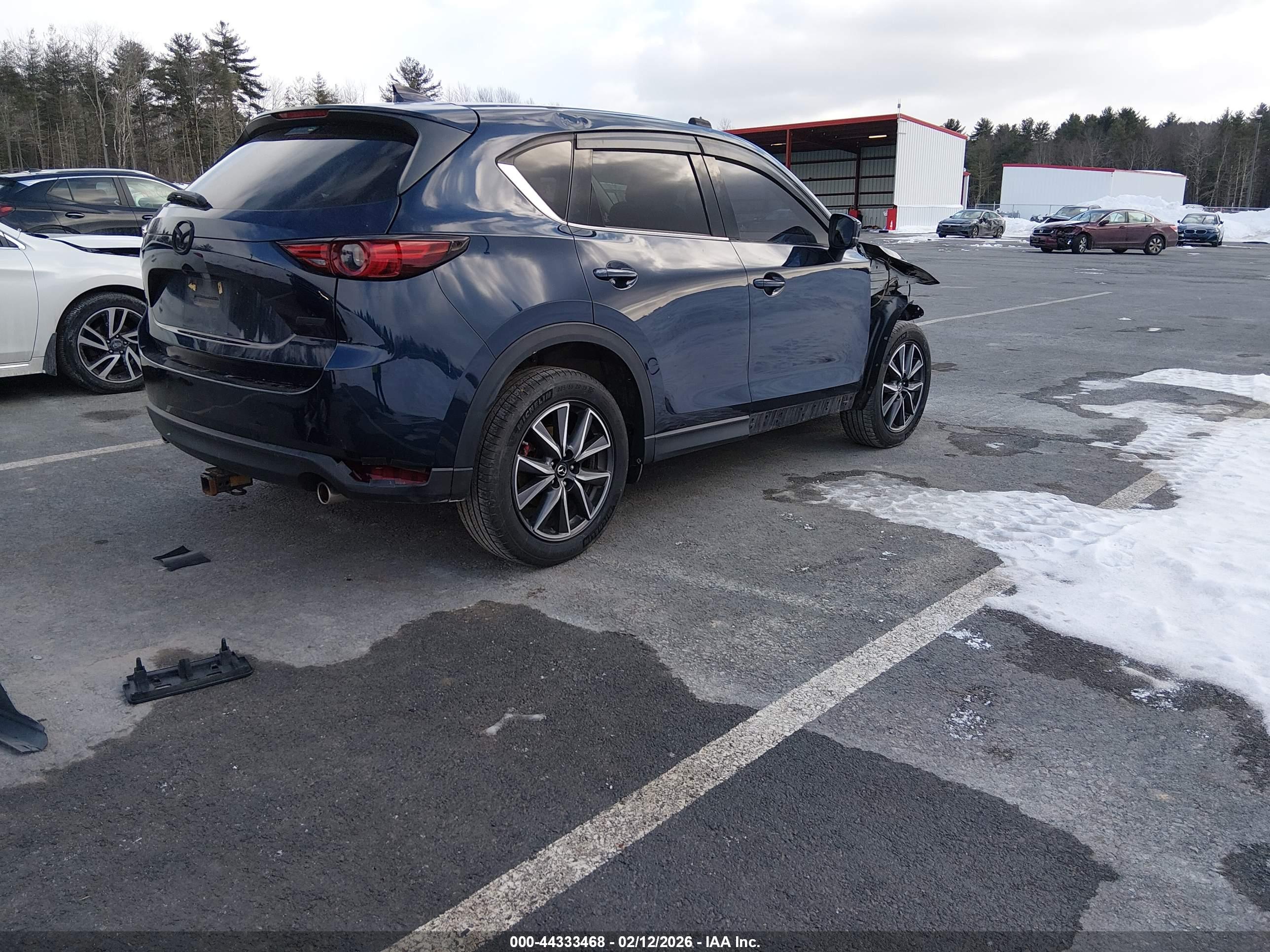 MAZDA CX-5 image 4