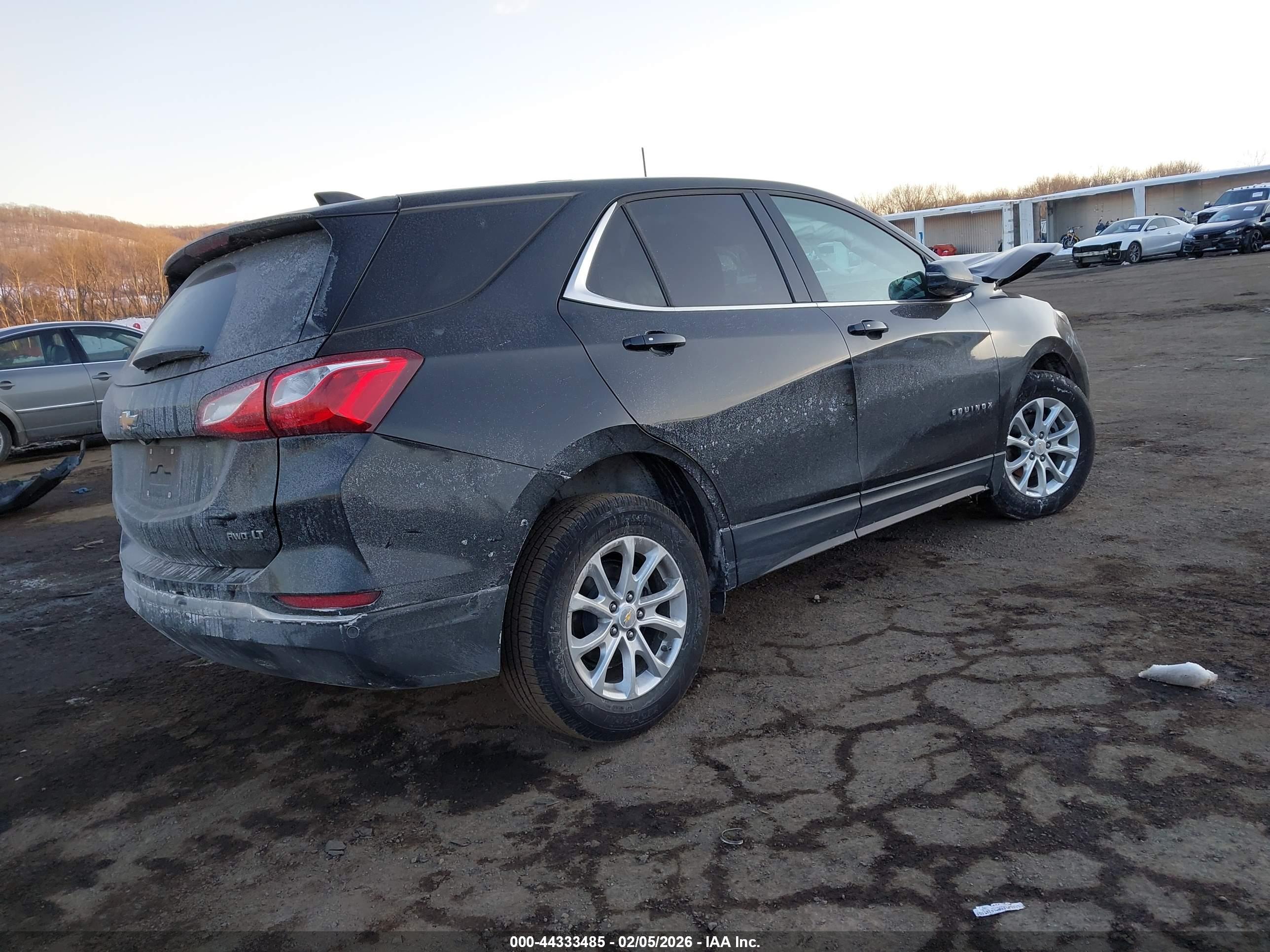 CHEVROLET EQUINOX image 4