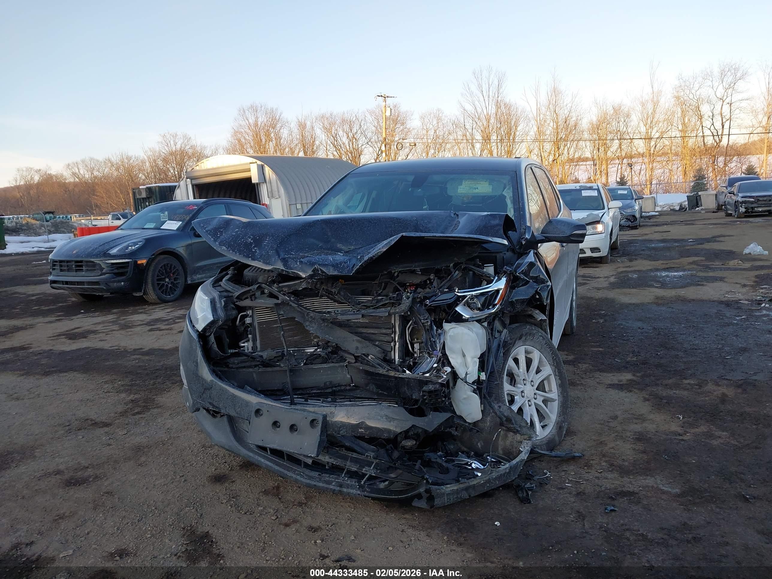 CHEVROLET EQUINOX image 6