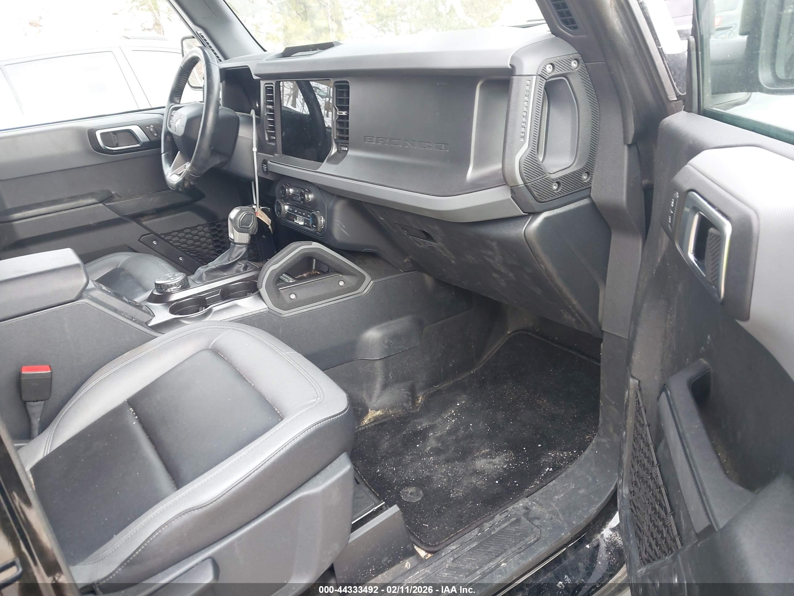 FORD BRONCO image 5