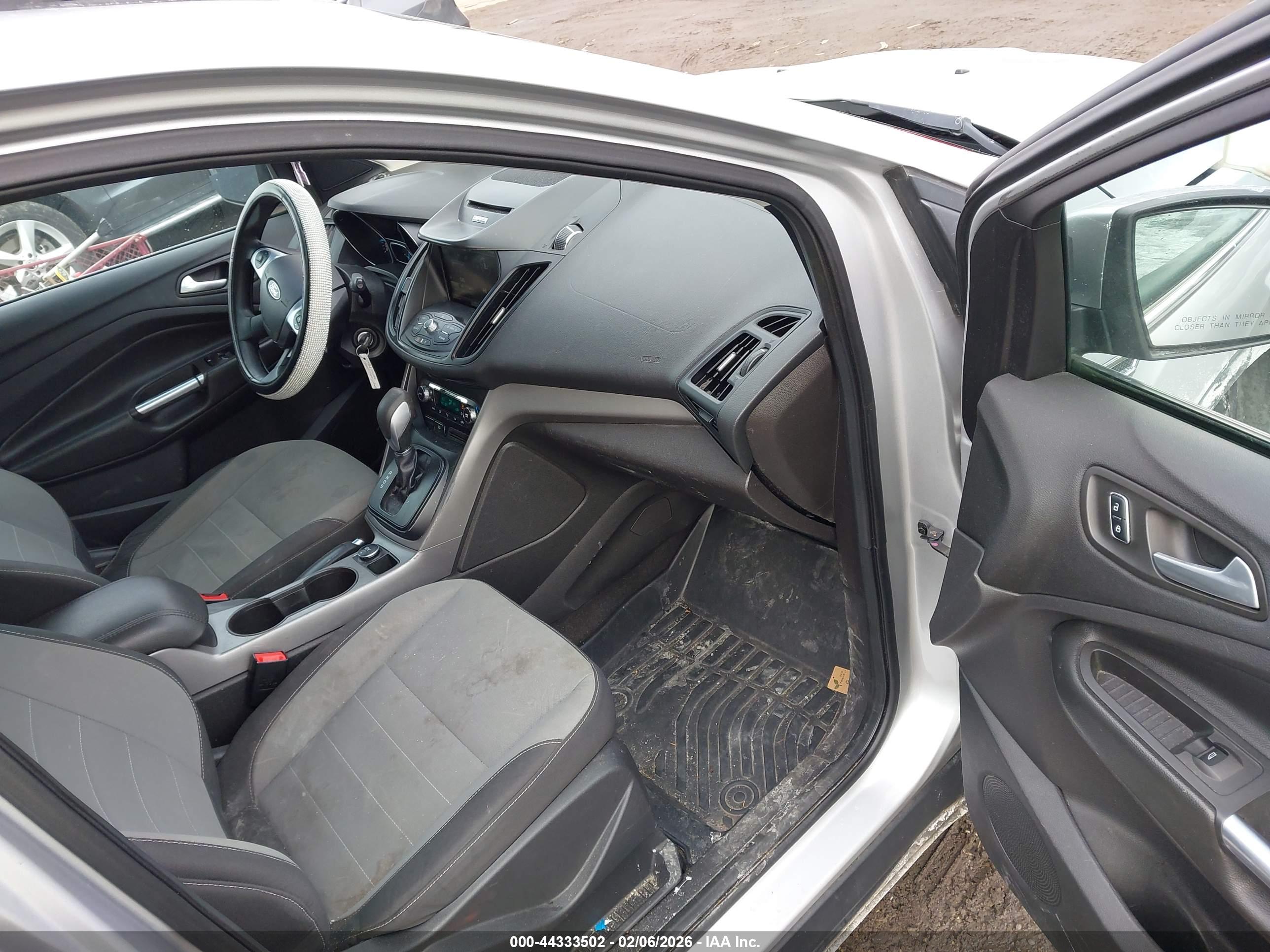 FORD ESCAPE image 5