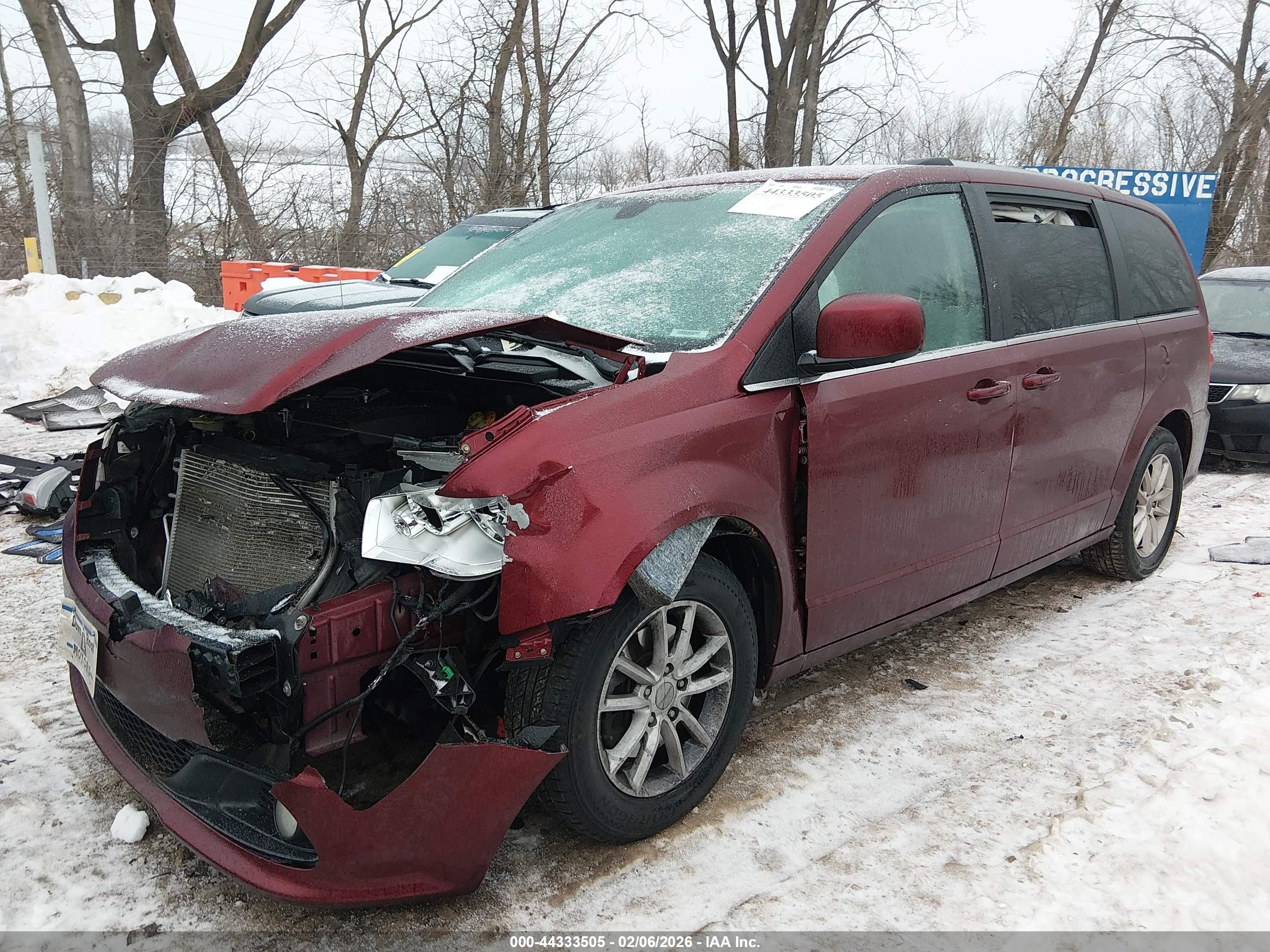 DODGE GRAND image 2