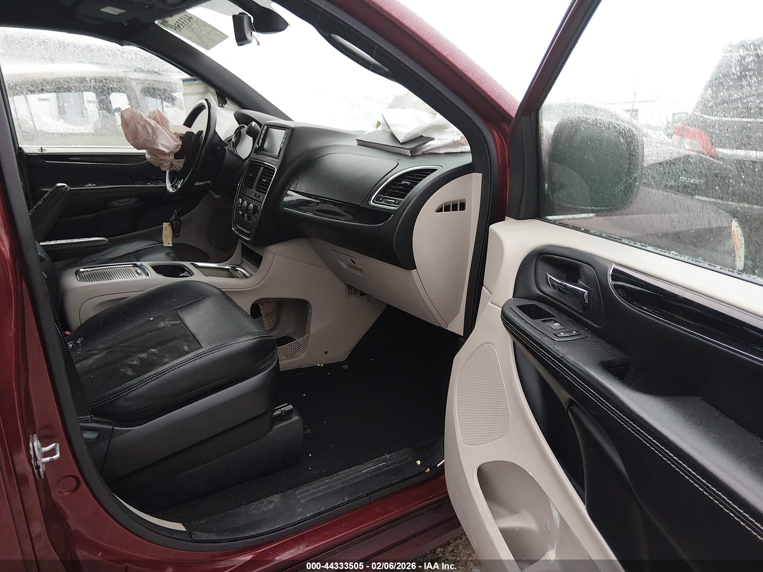 DODGE GRAND image 5