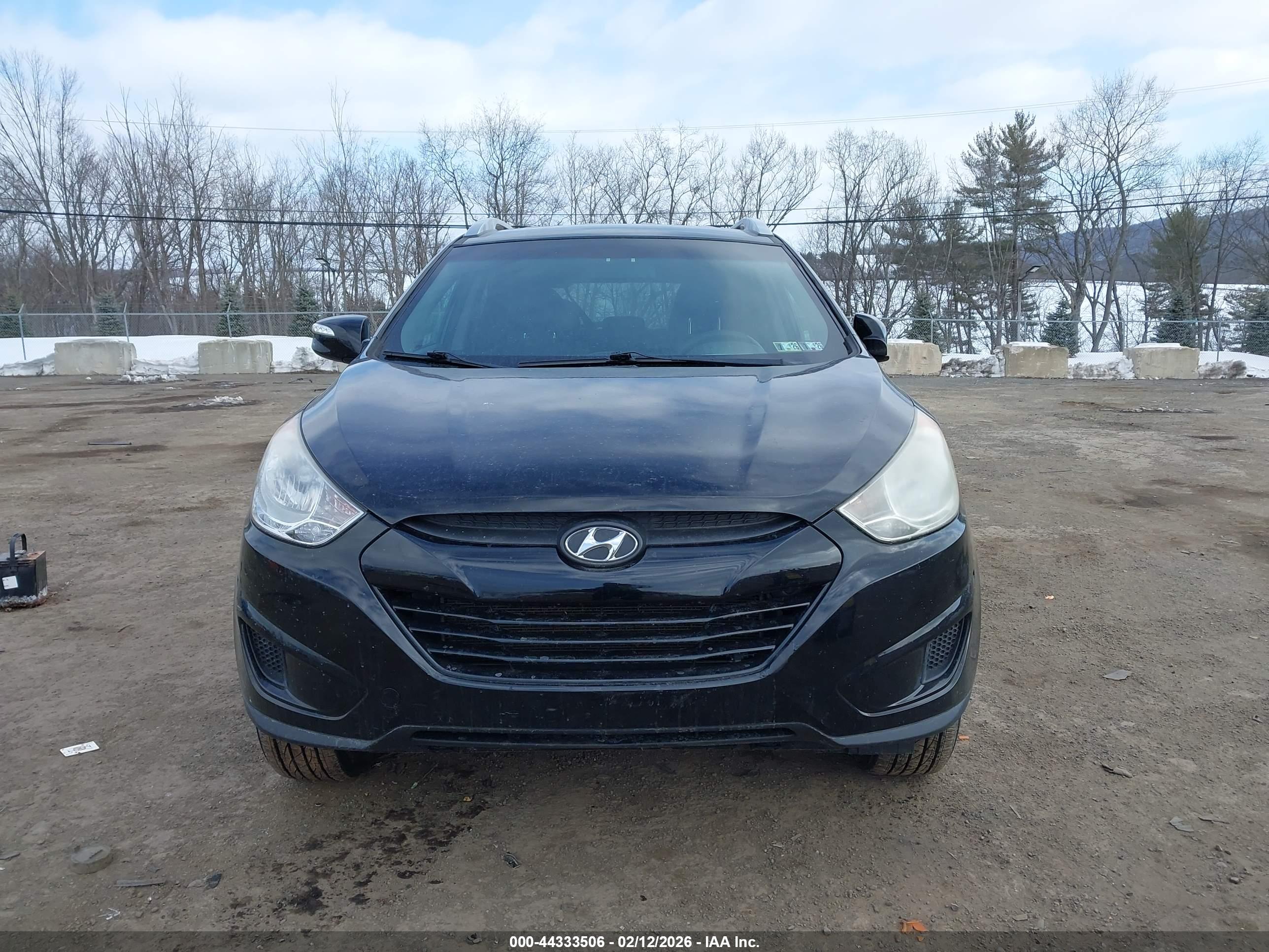 HYUNDAI TUCSON image 6