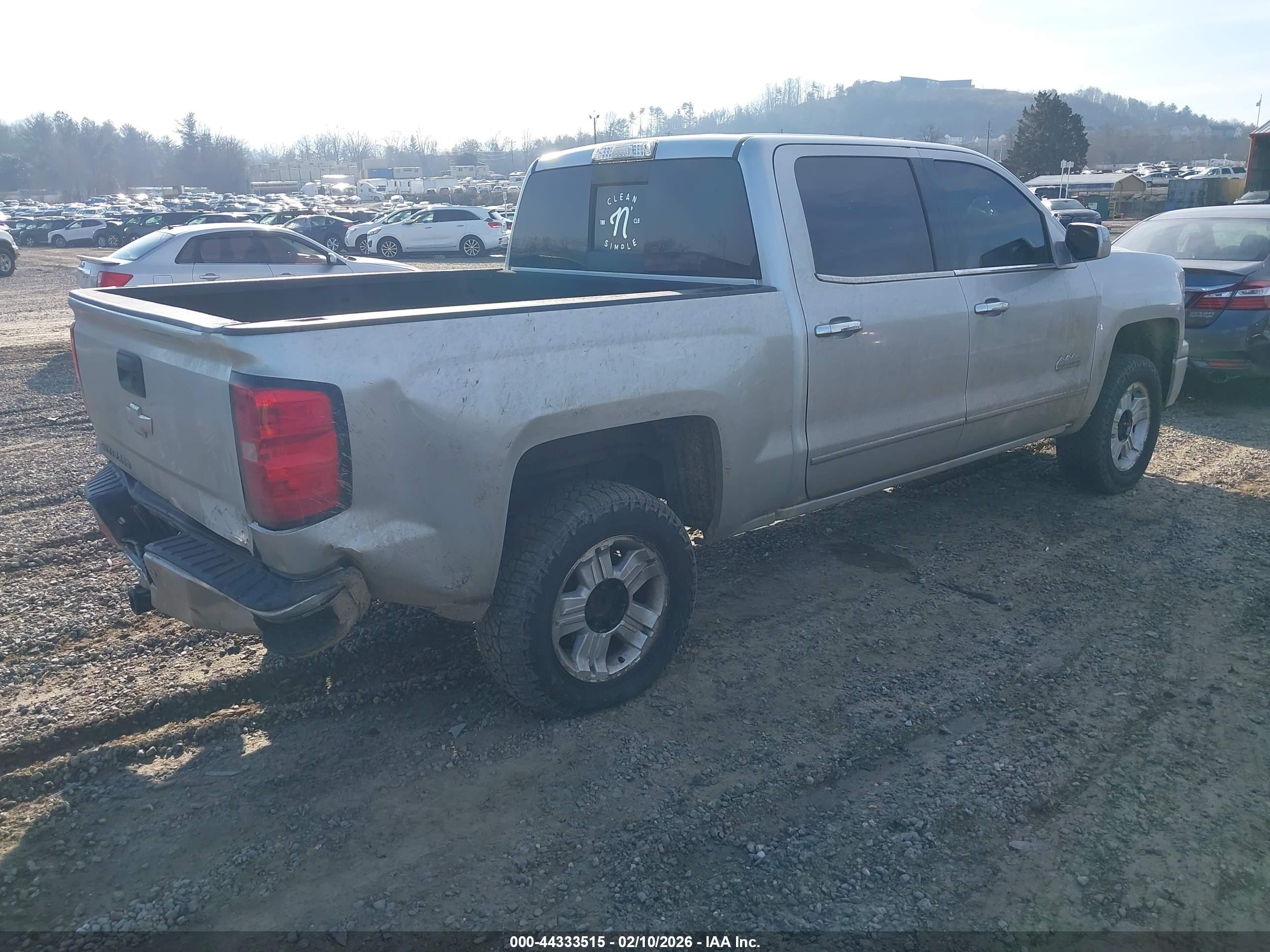 CHEVROLET SILVERADO image 4
