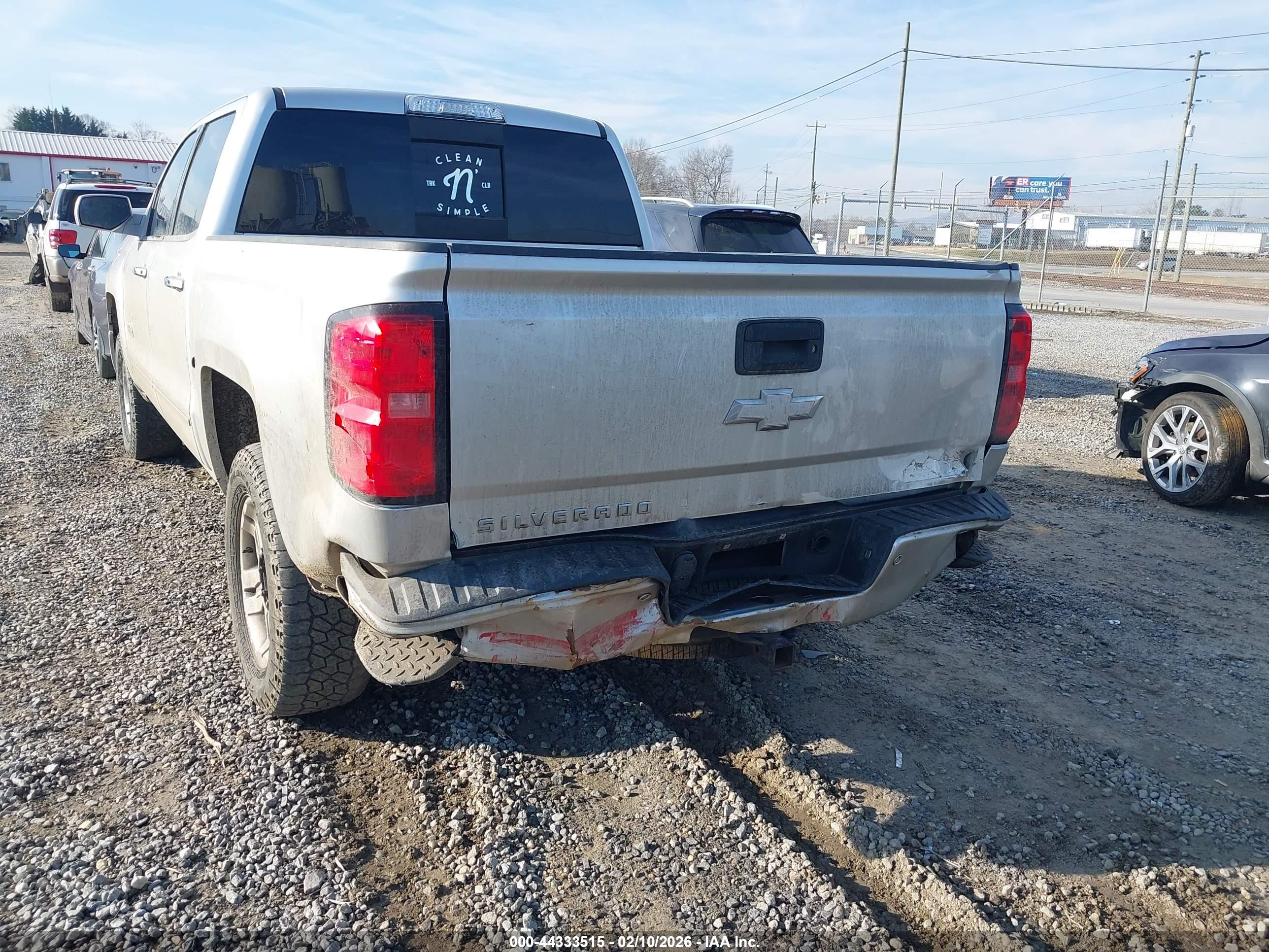 CHEVROLET SILVERADO image 6