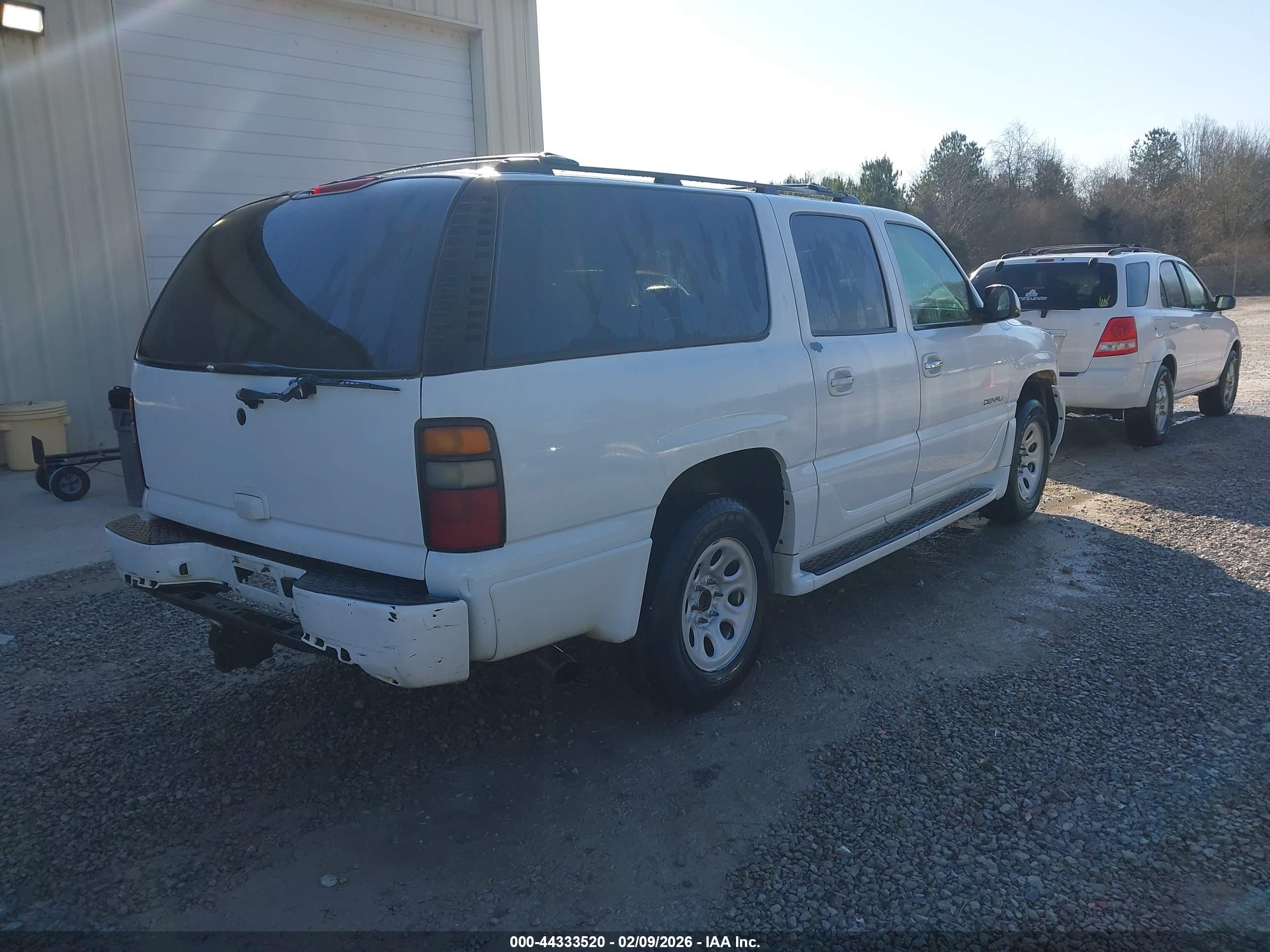 GMC YUKON image 4