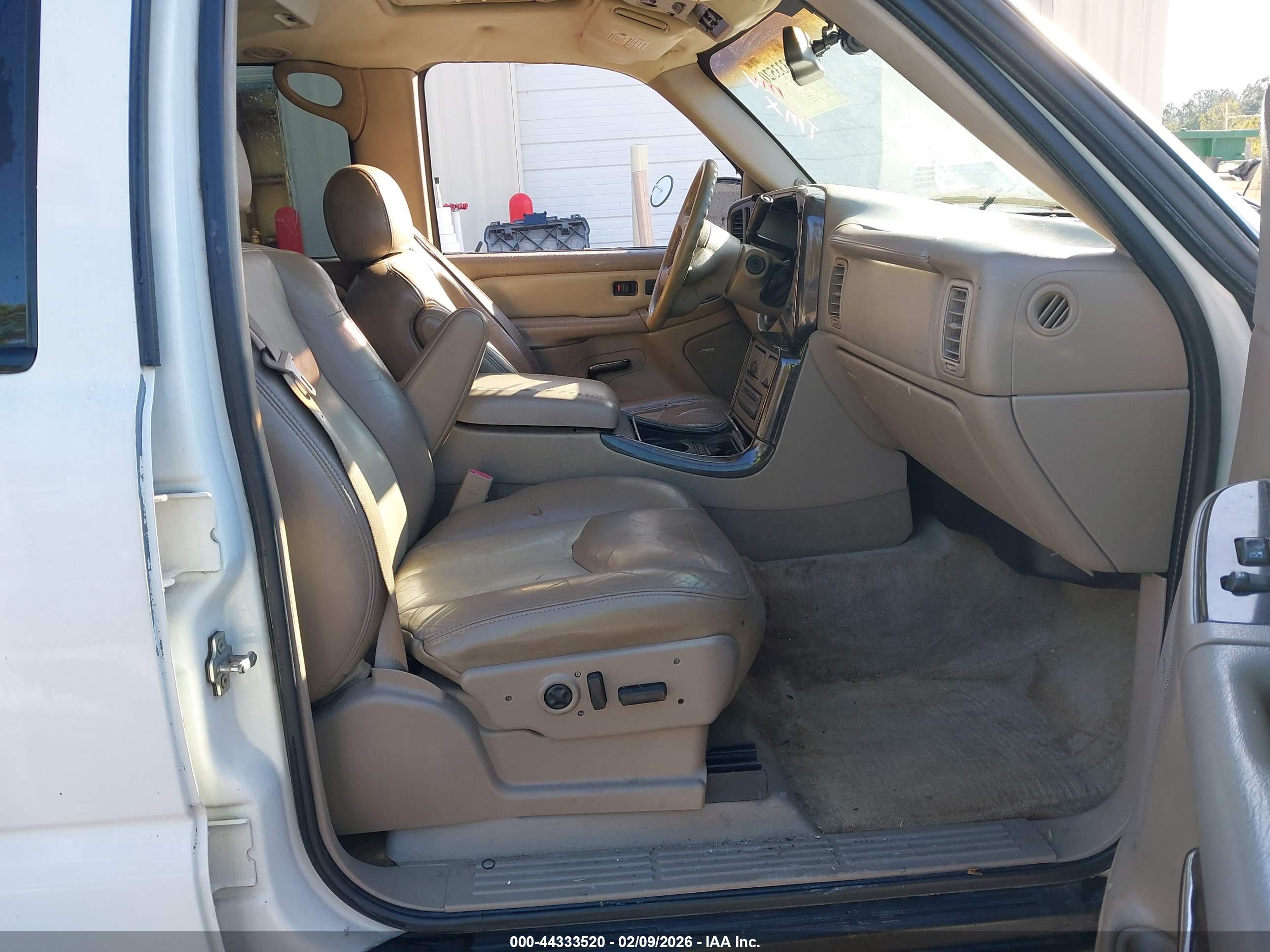 GMC YUKON image 5