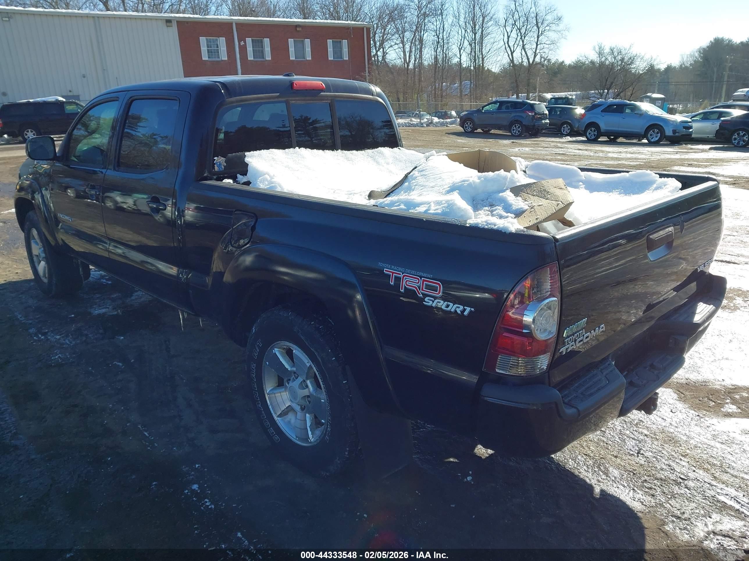 TOYOTA TACOMA image 3