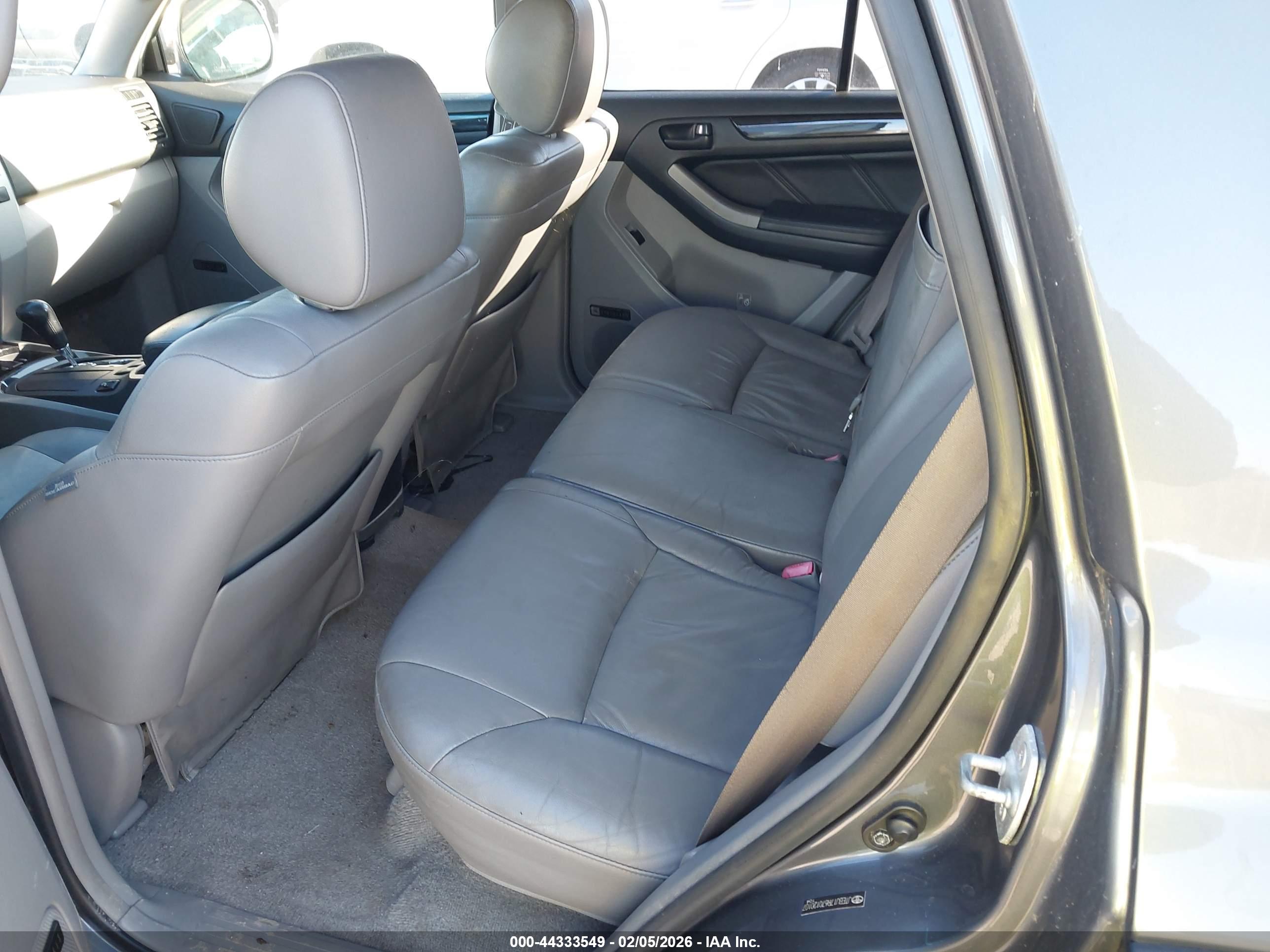 TOYOTA 4RUNNER image 8