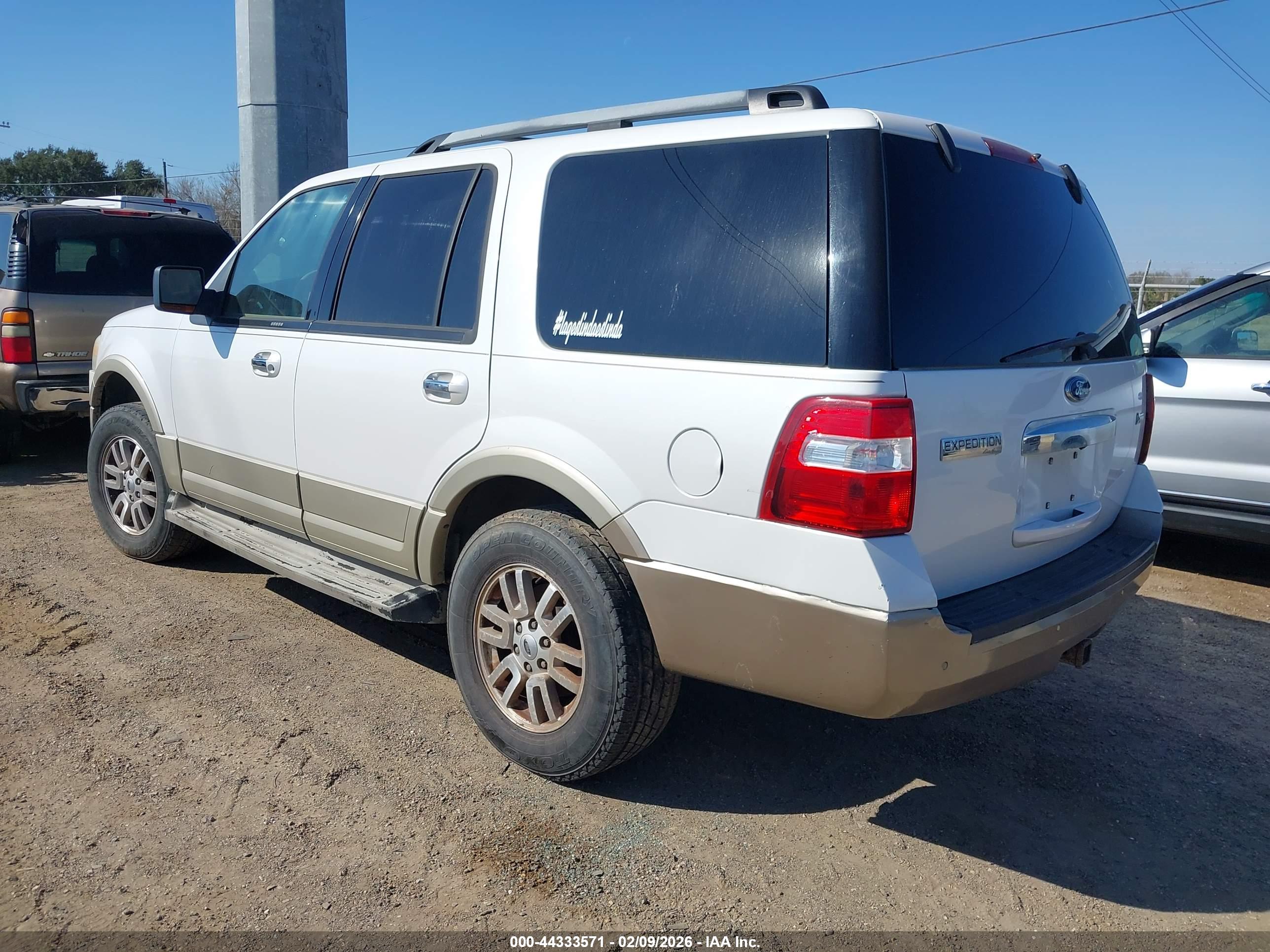 FORD EXPEDITION image 3