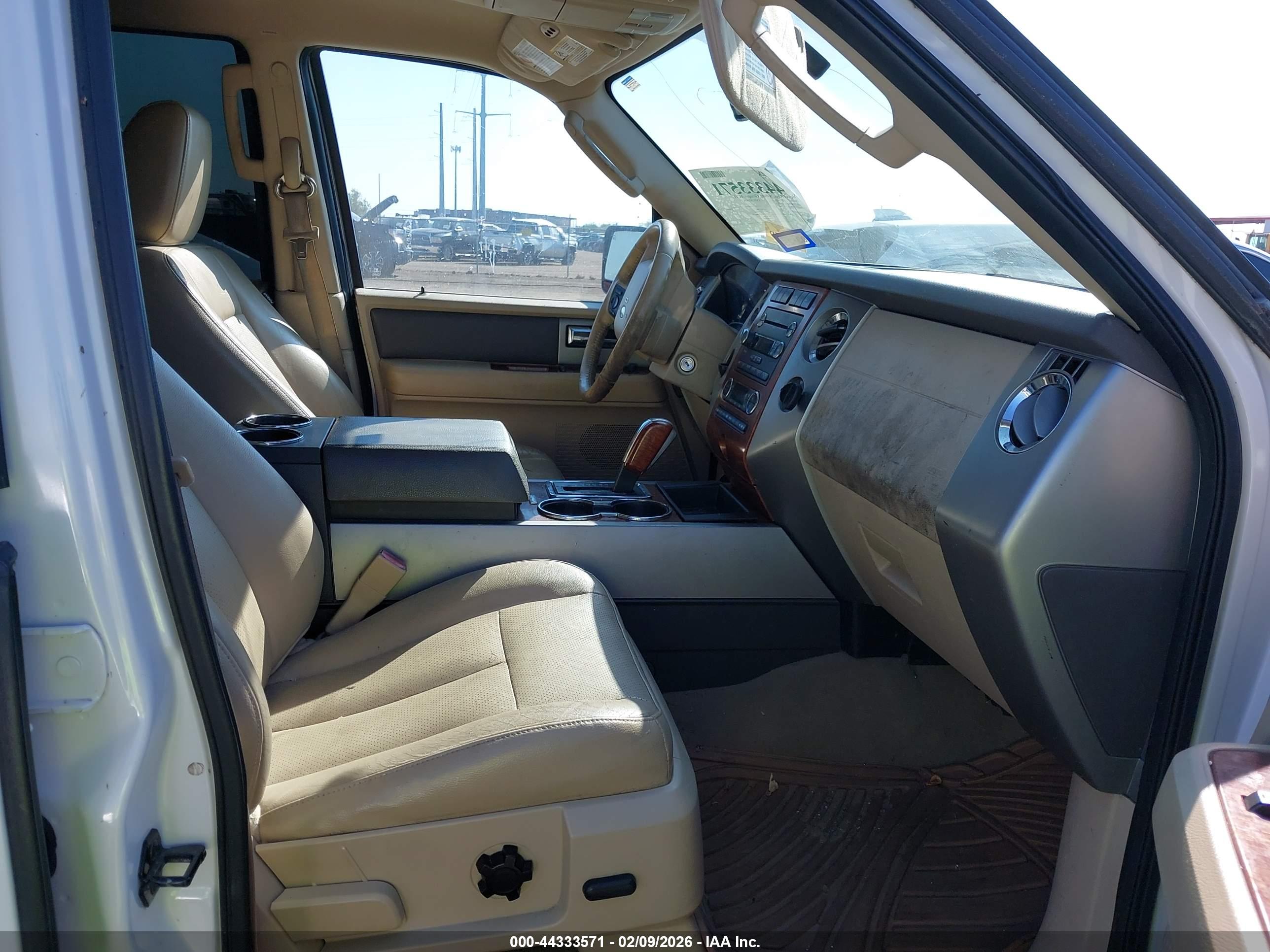 FORD EXPEDITION image 5