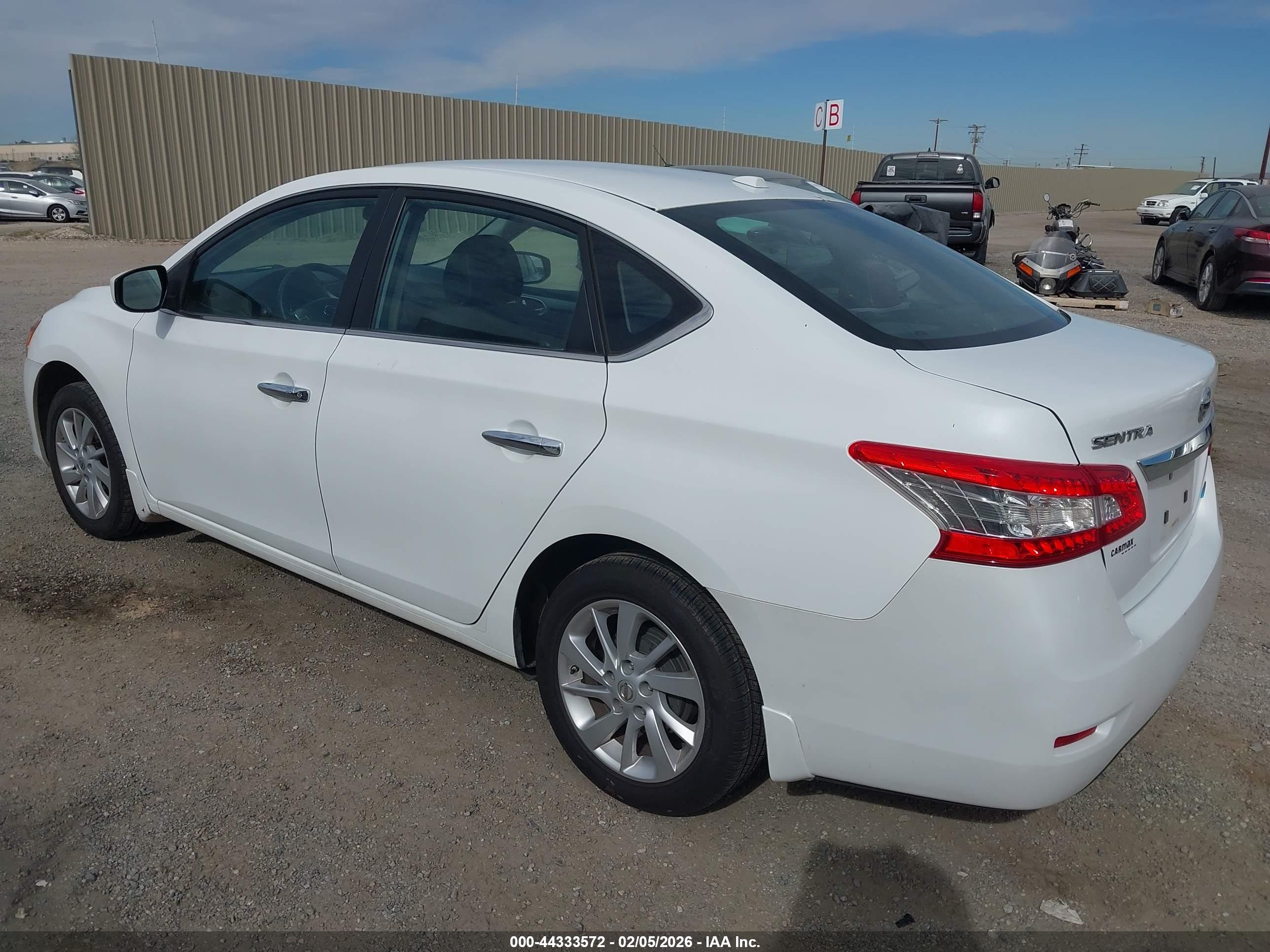 NISSAN SENTRA image 3