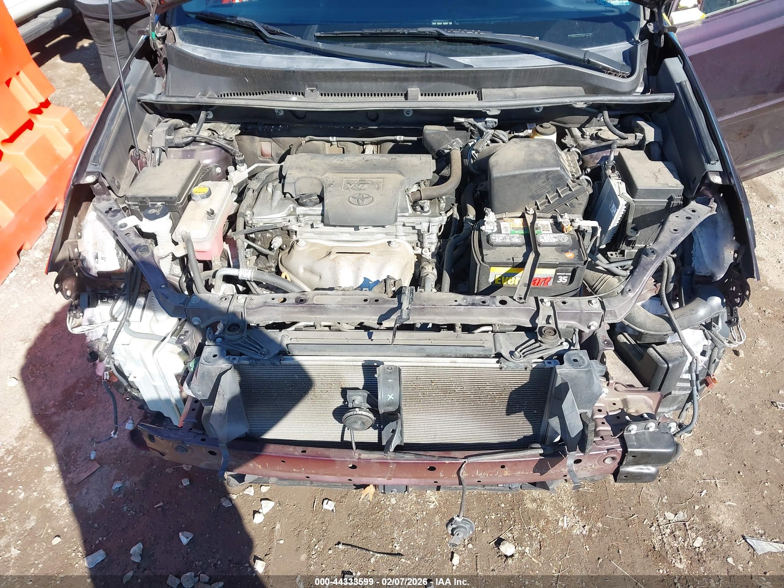 TOYOTA RAV4 image 10