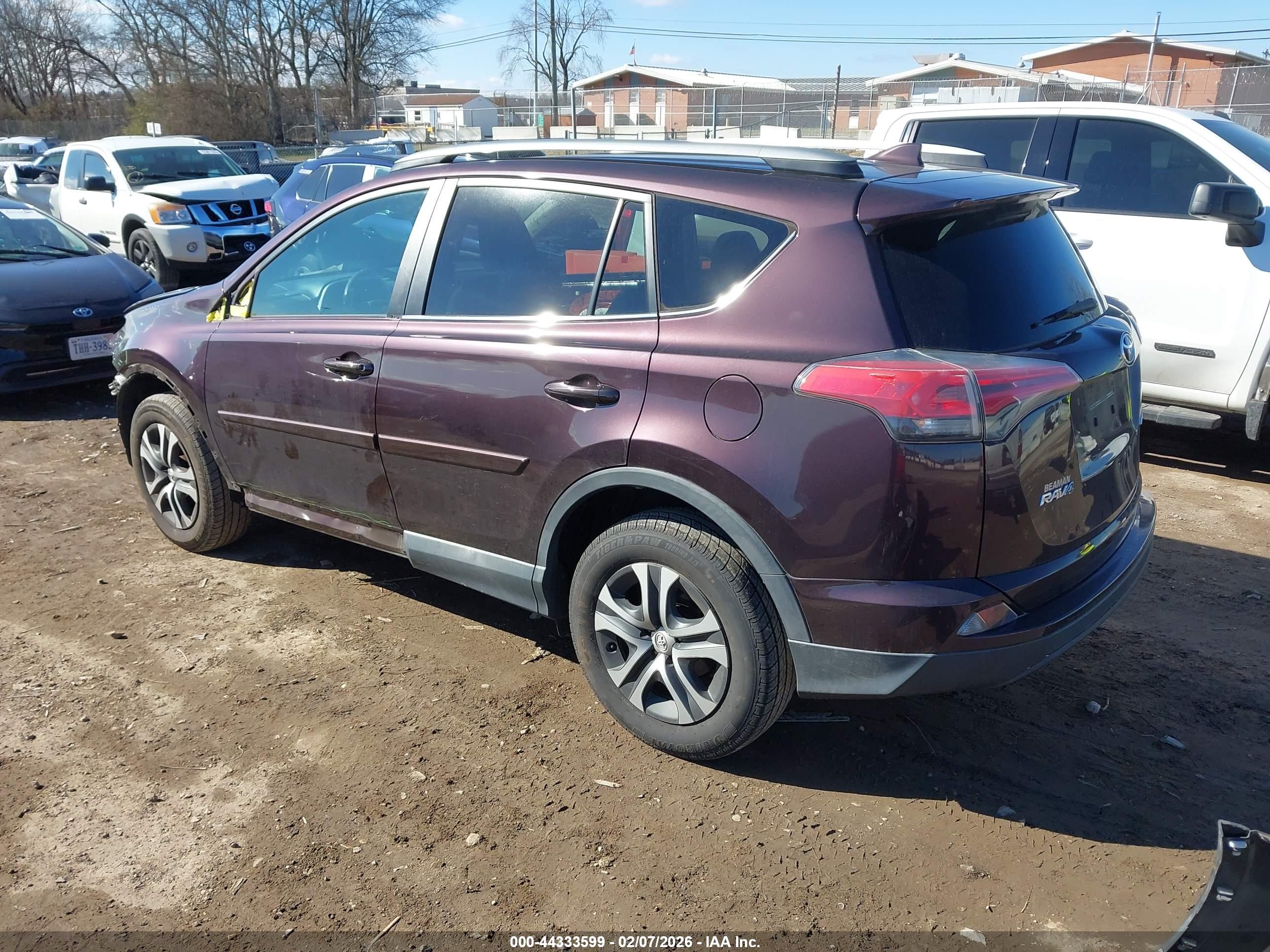 TOYOTA RAV4 image 3