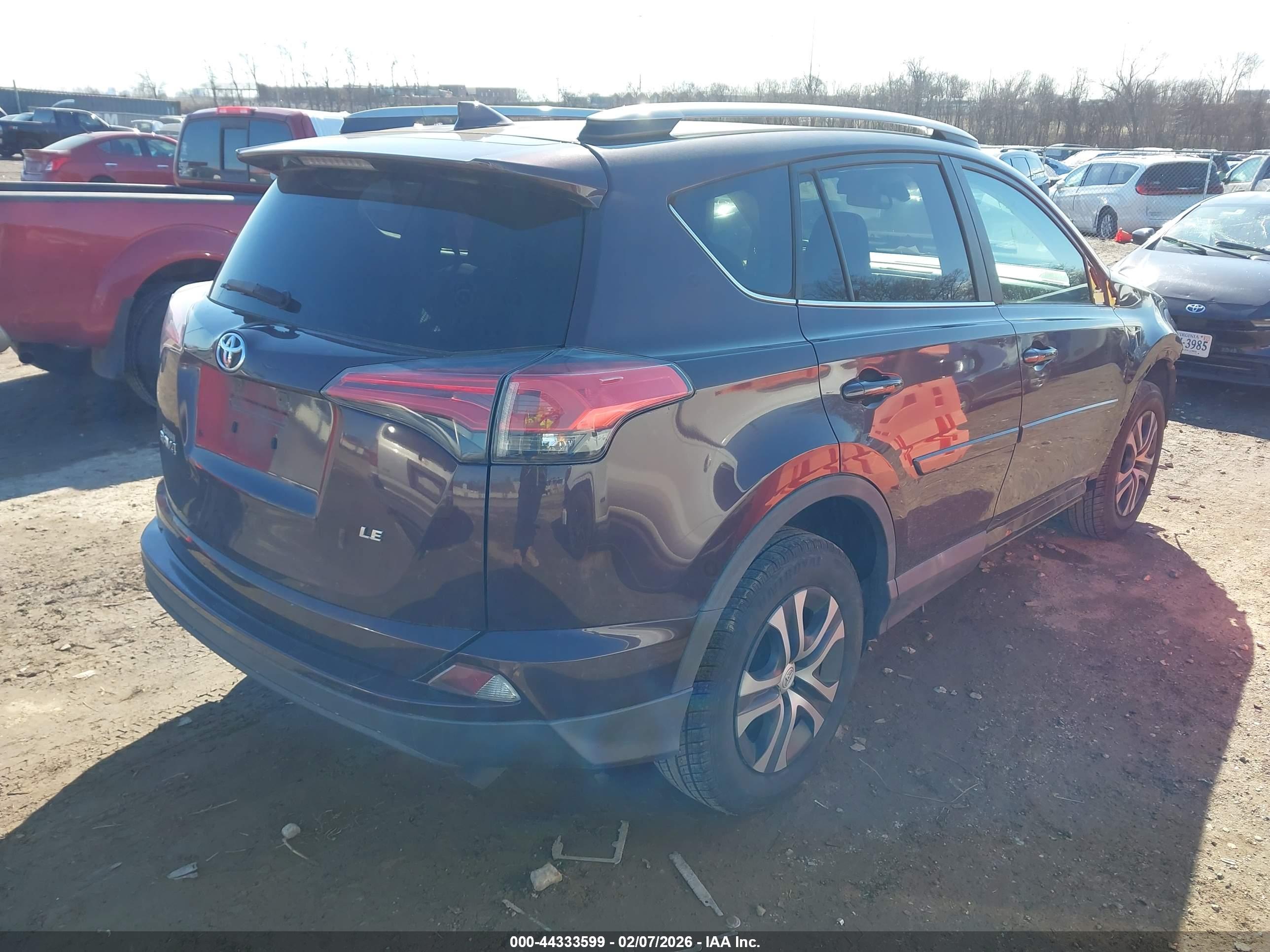 TOYOTA RAV4 image 4