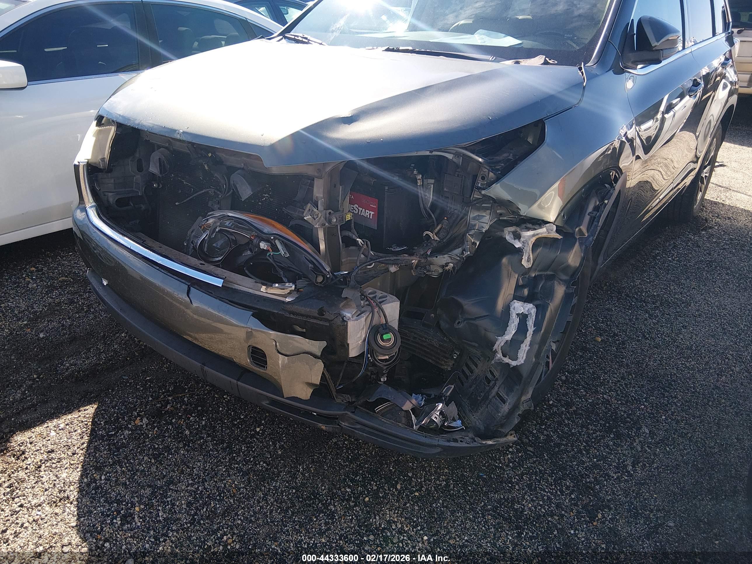 TOYOTA HIGHLANDER image 6
