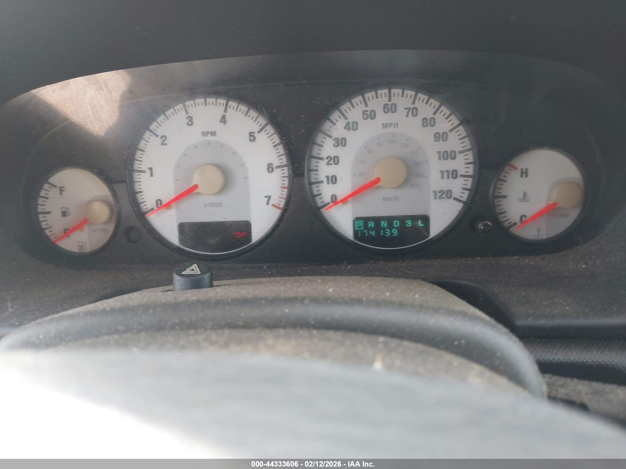 DODGE STRATUS image 7
