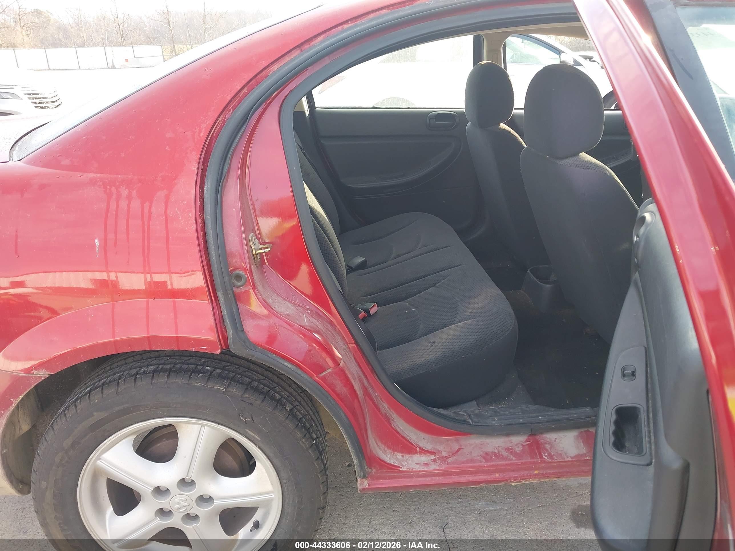 DODGE STRATUS image 8