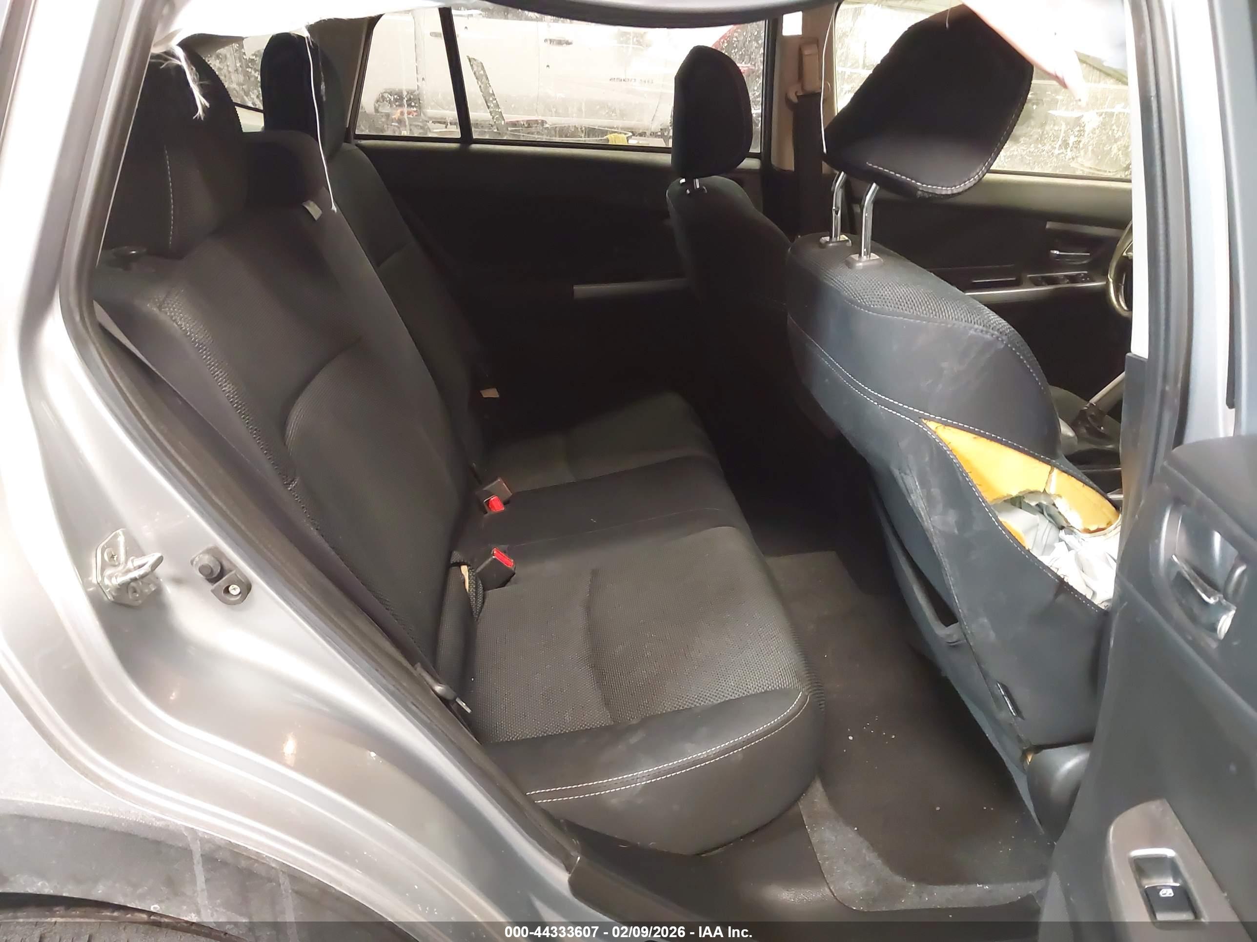 SUBARU XV image 8