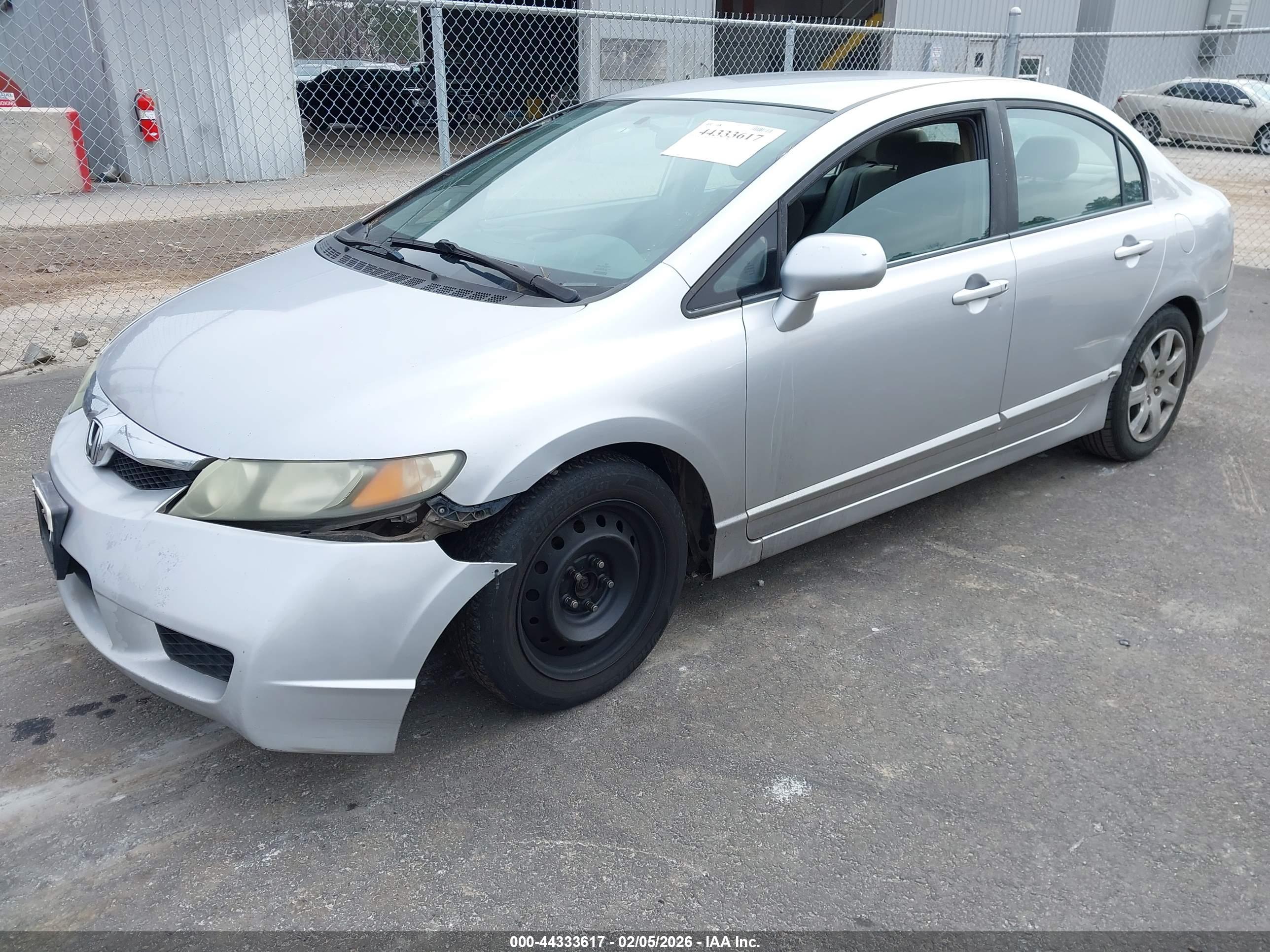 HONDA CIVIC image 2