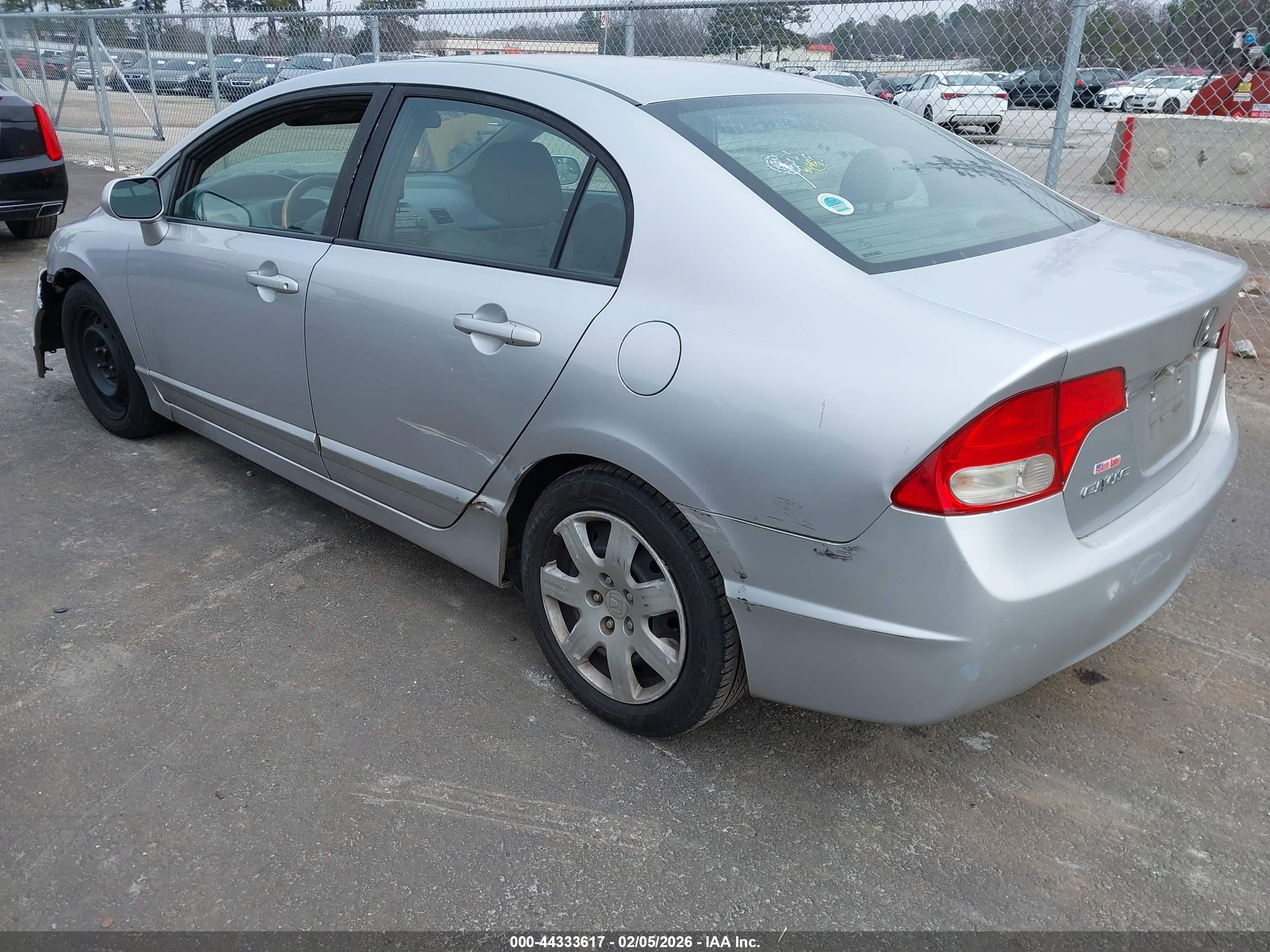 HONDA CIVIC image 3