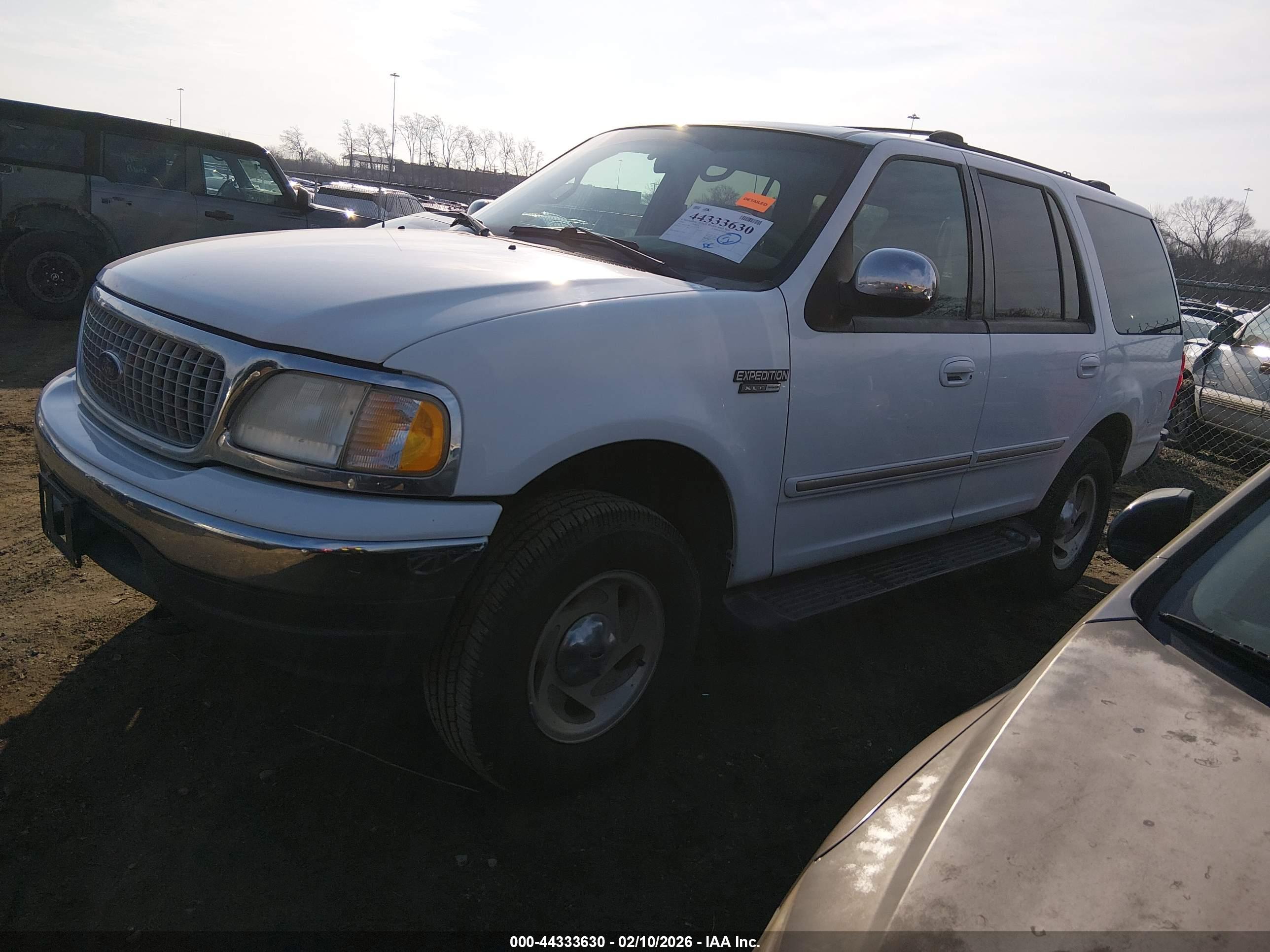 FORD EXPEDITION image 2