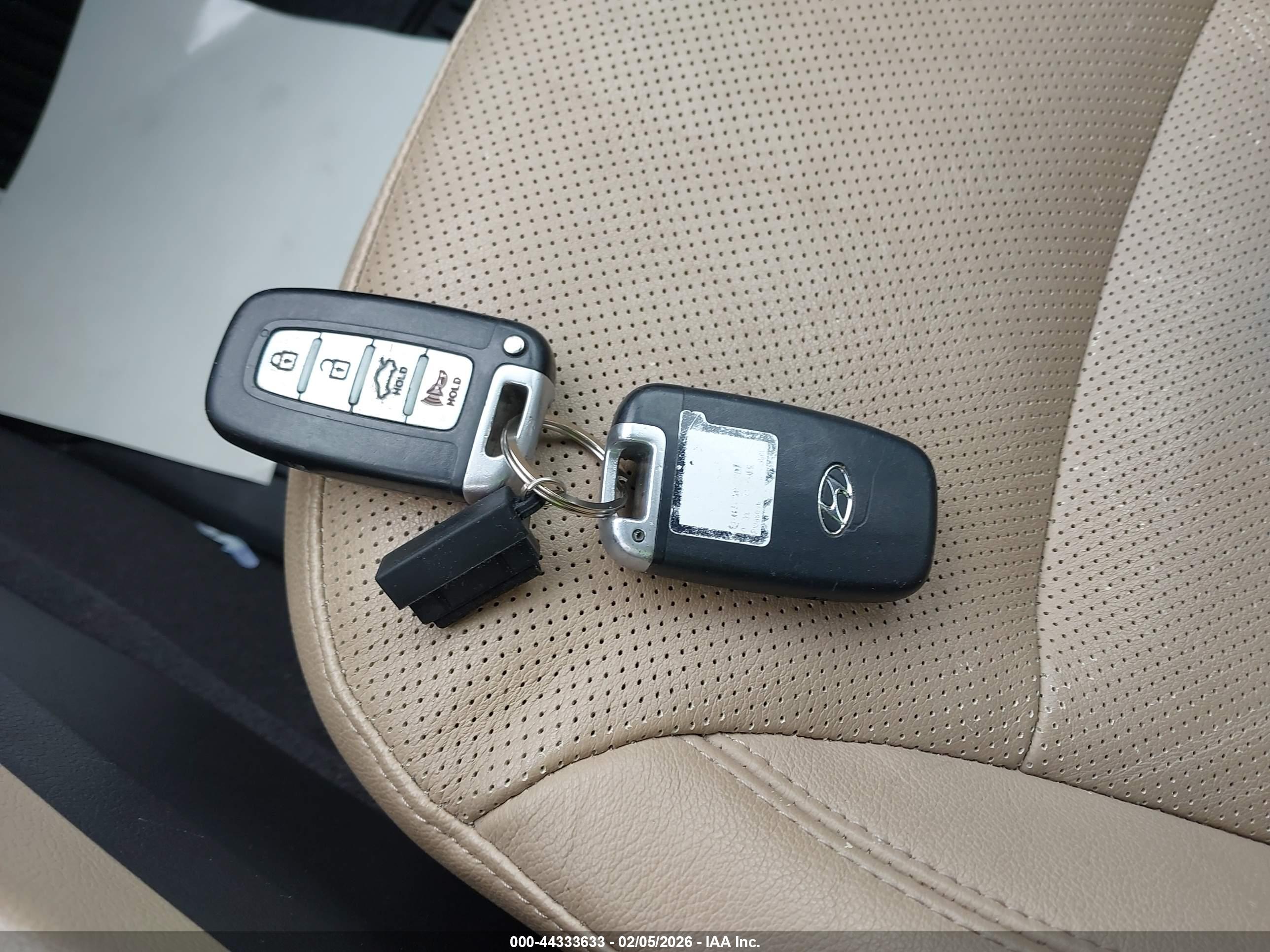 HYUNDAI SONATA image 11