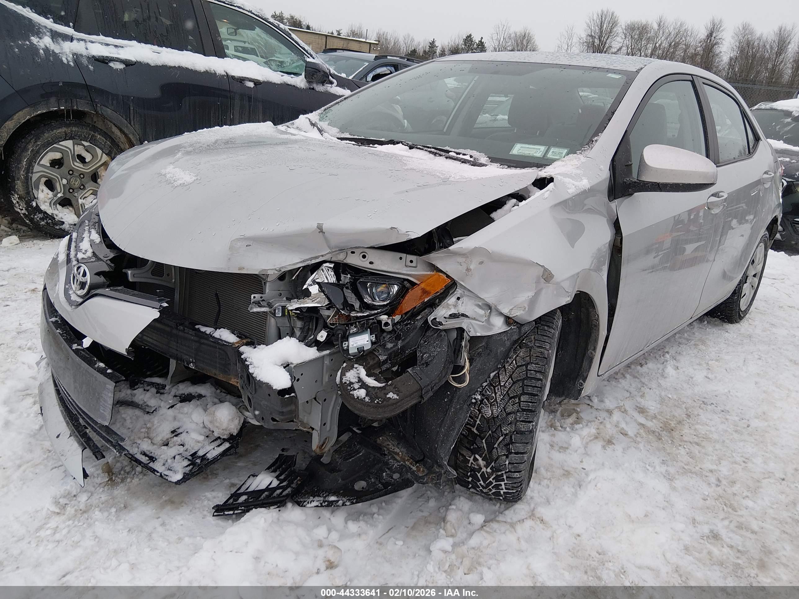TOYOTA COROLLA image 2