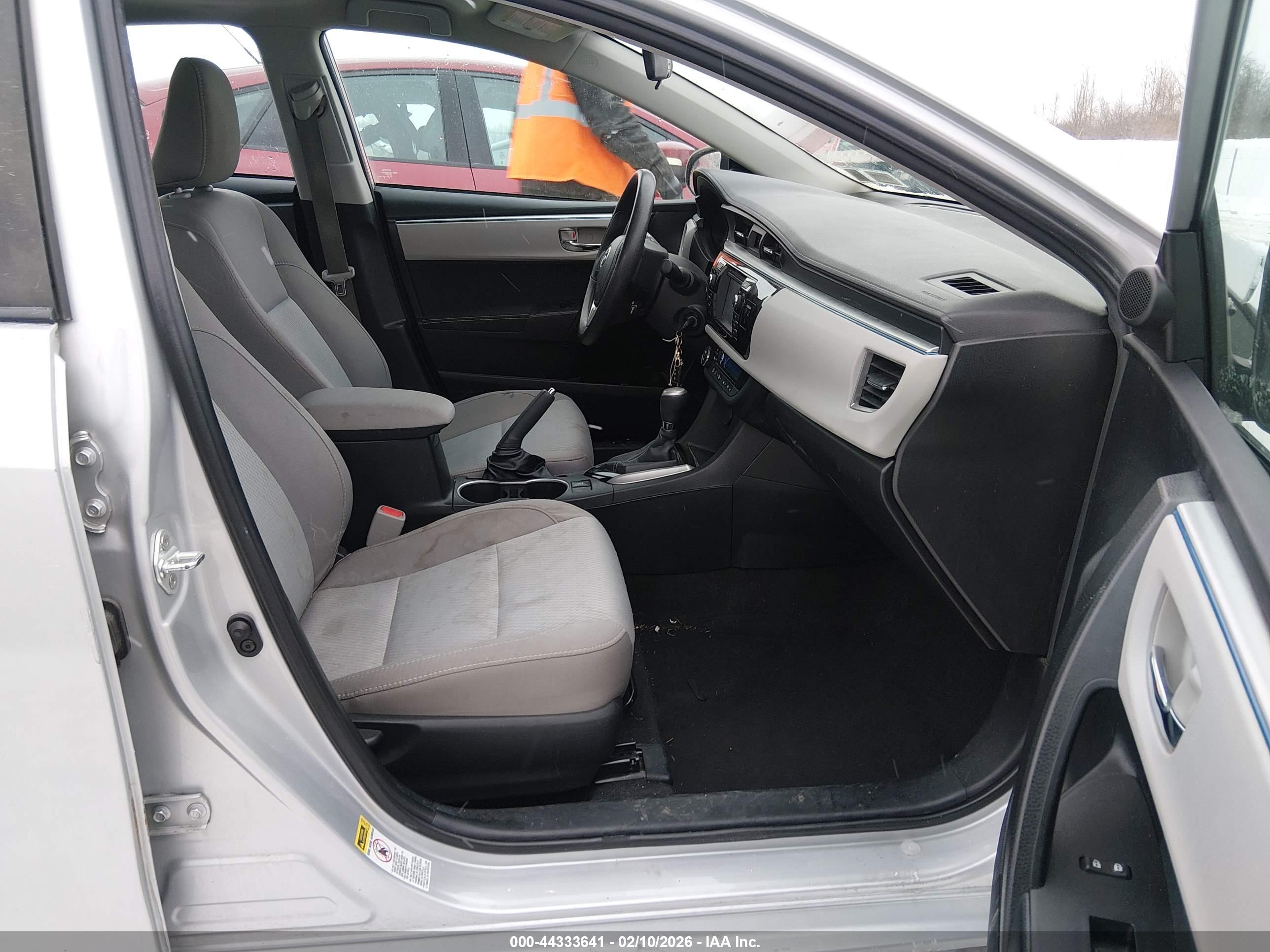 TOYOTA COROLLA image 5