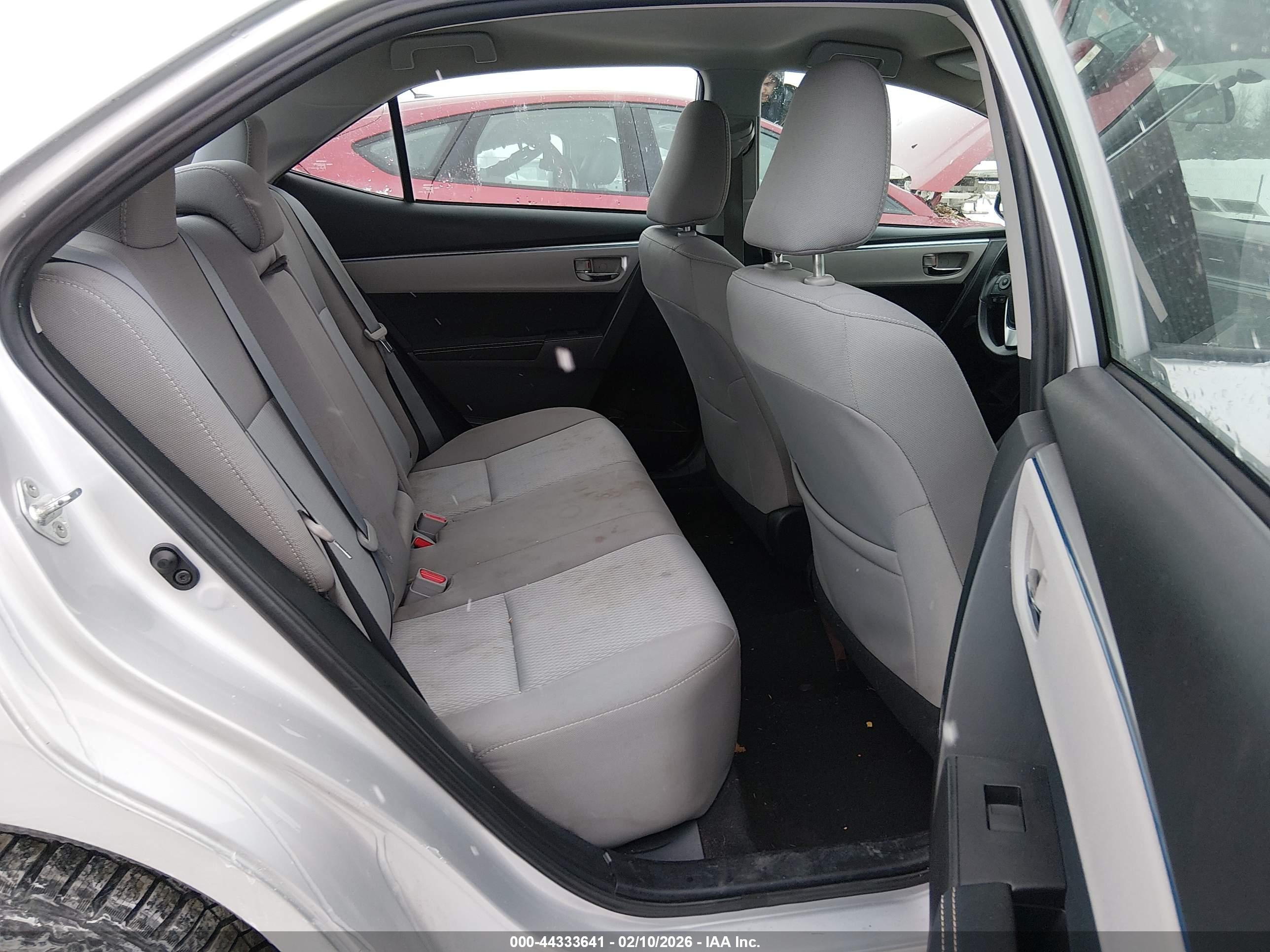 TOYOTA COROLLA image 8