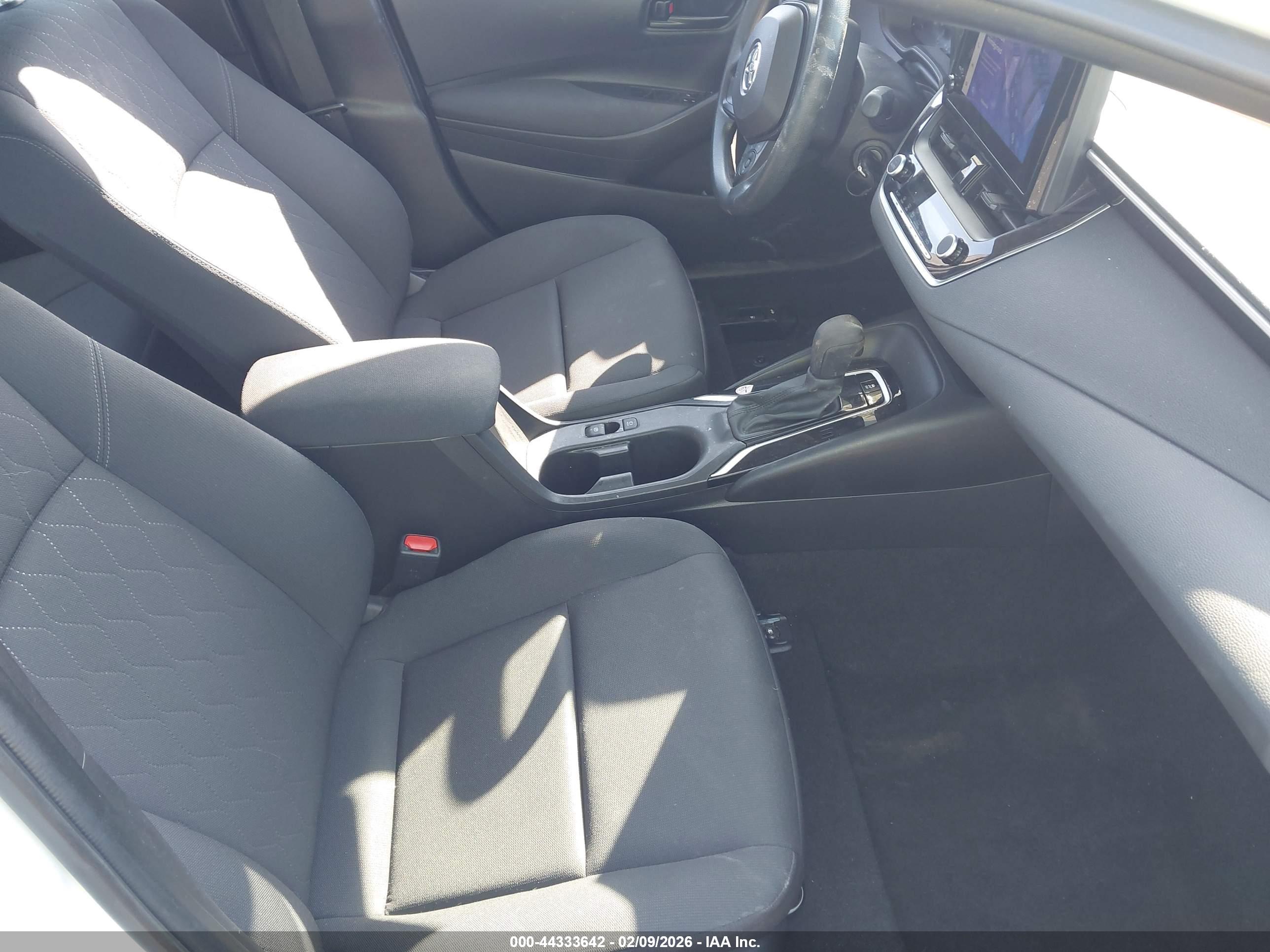 TOYOTA COROLLA image 5