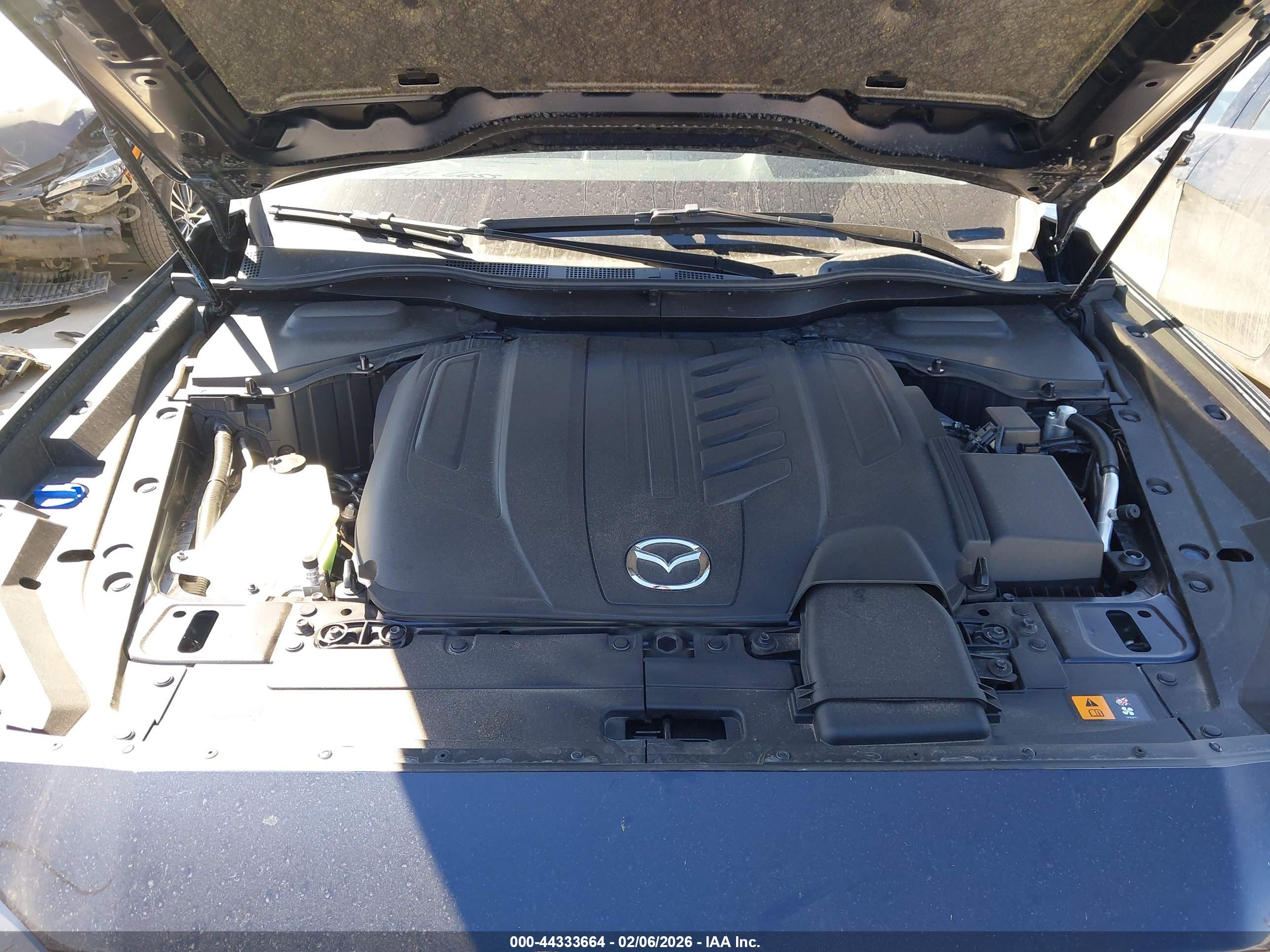 MAZDA CX-90 image 10