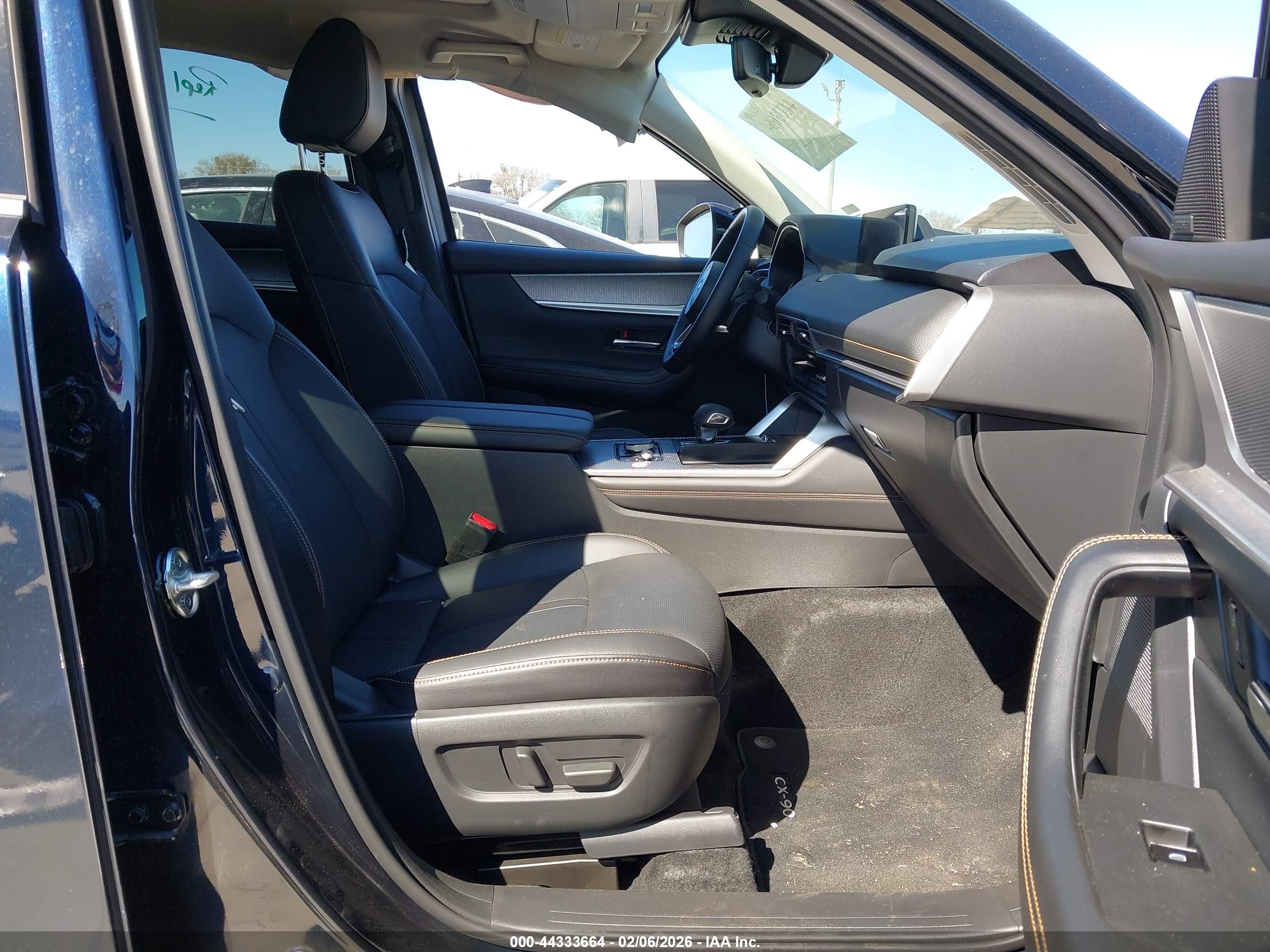 MAZDA CX-90 image 5
