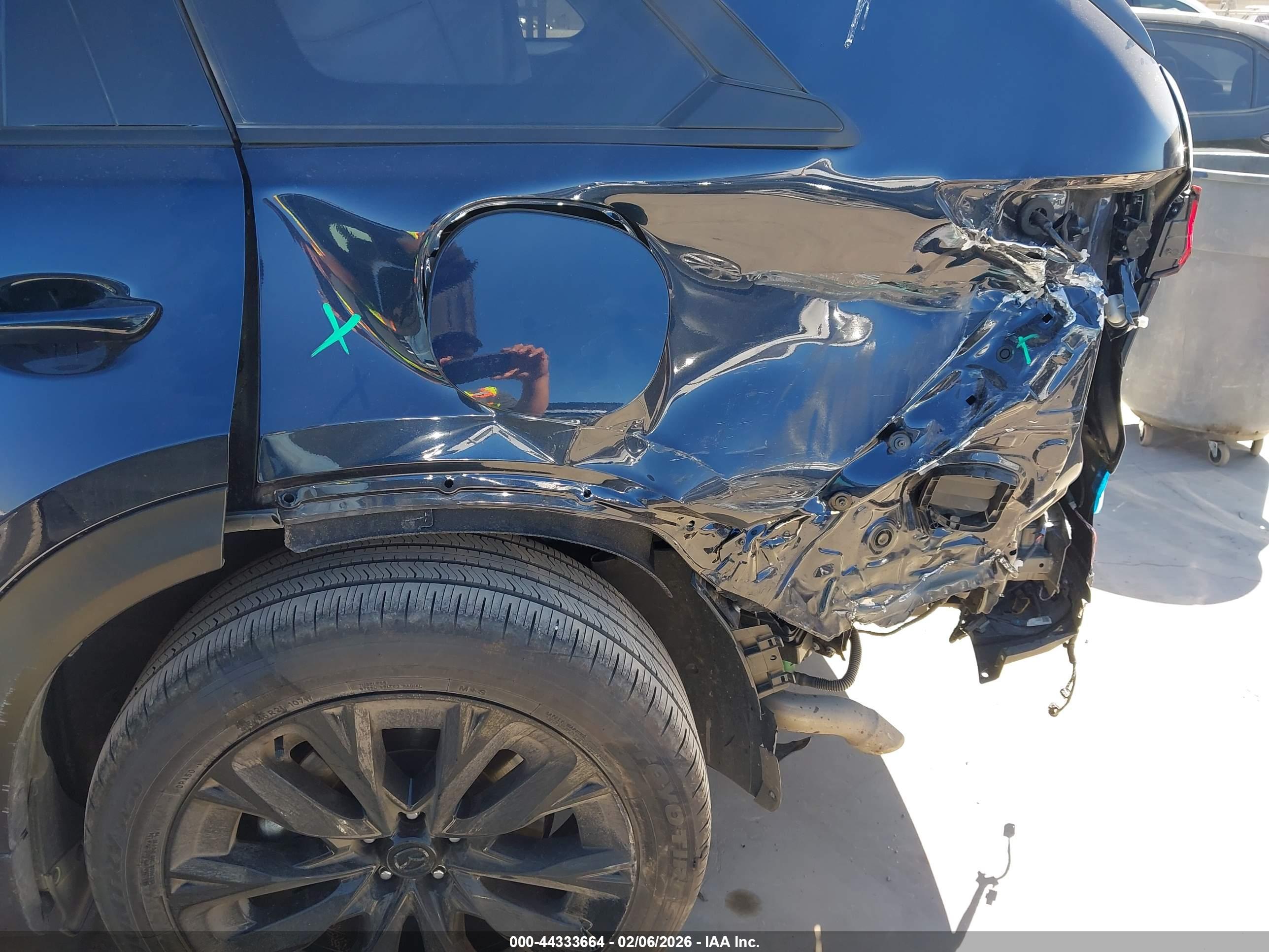 MAZDA CX-90 image 6