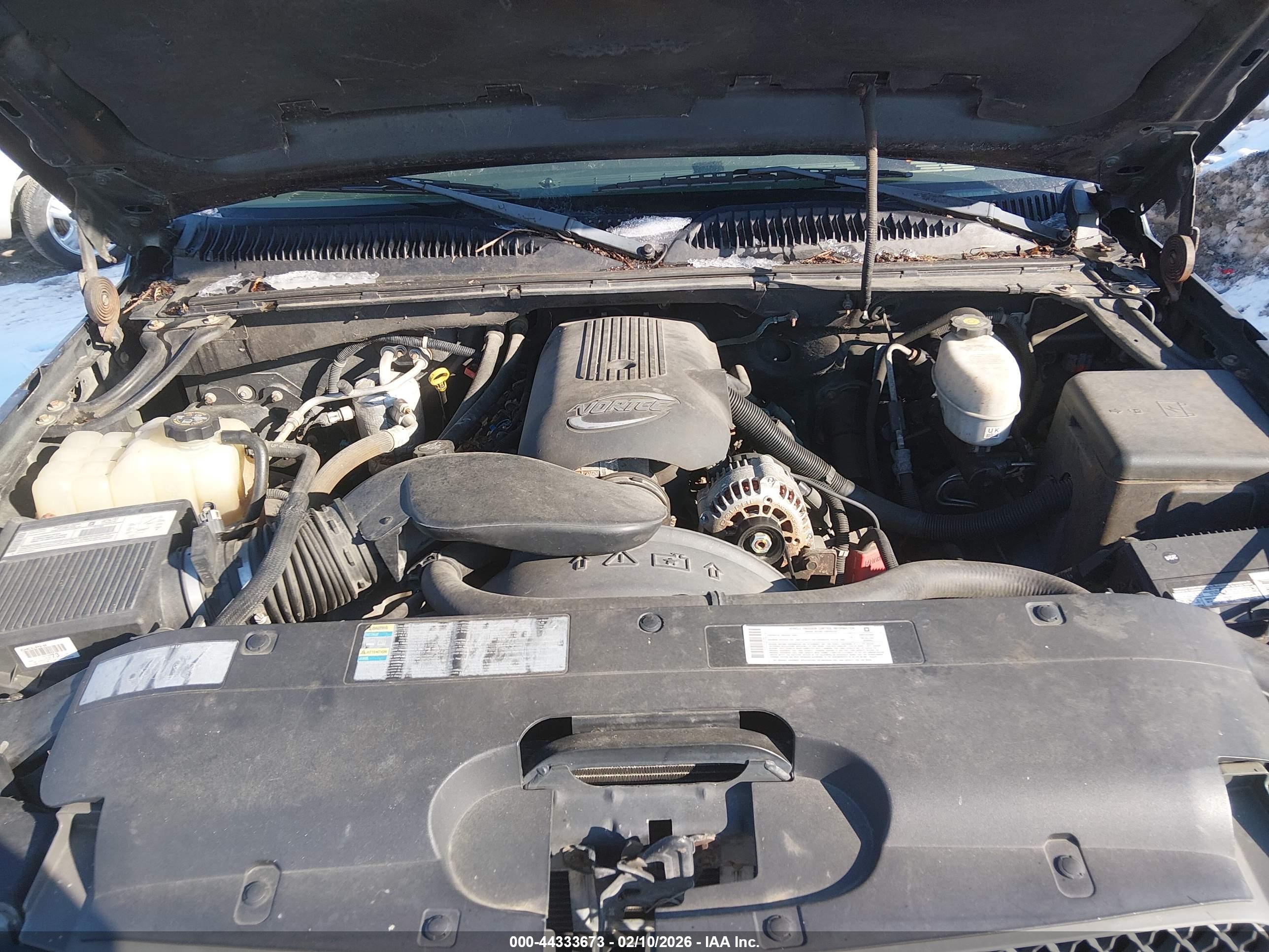 CHEVROLET SILVERADO image 10