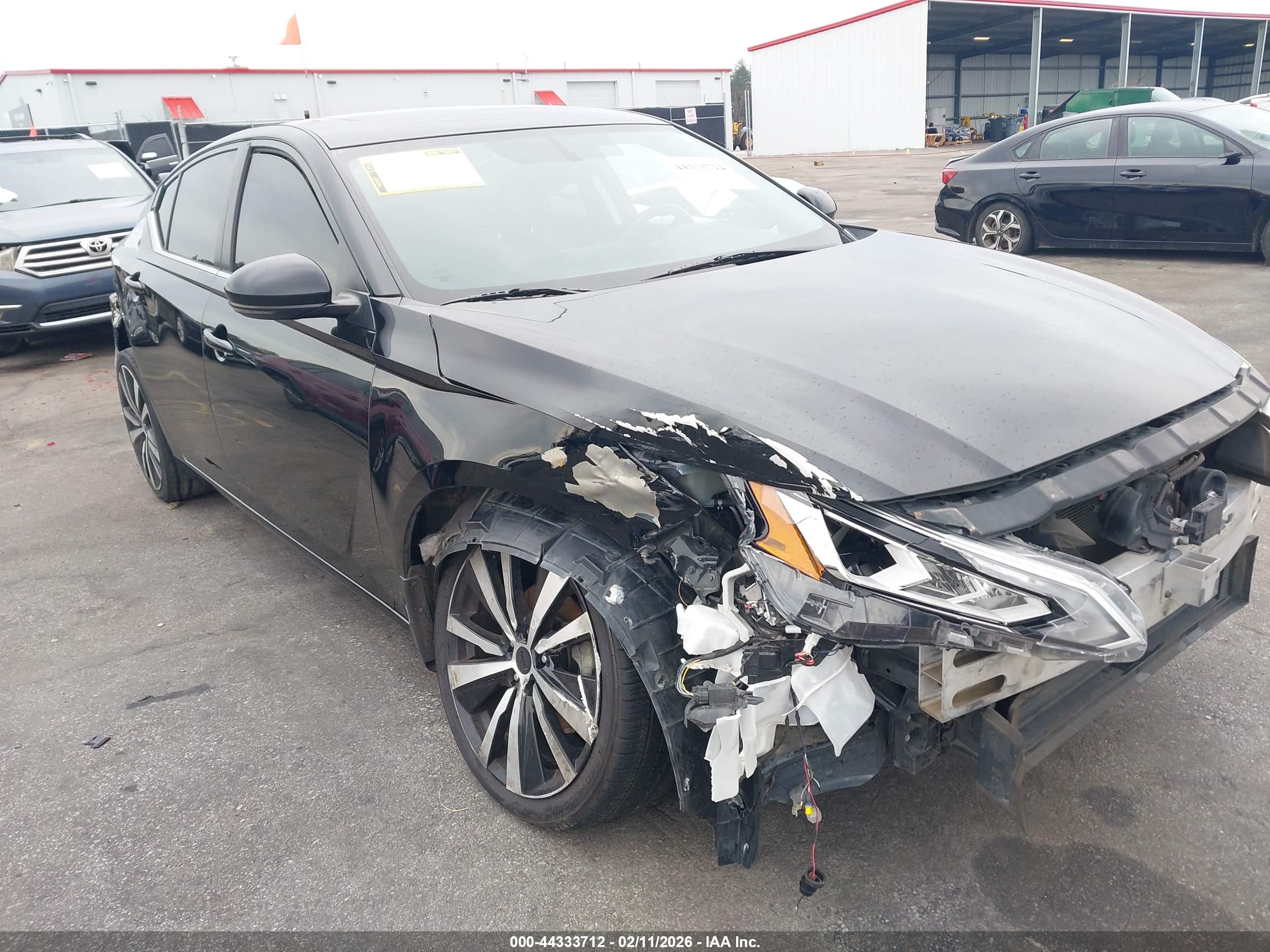 NISSAN ALTIMA image 6