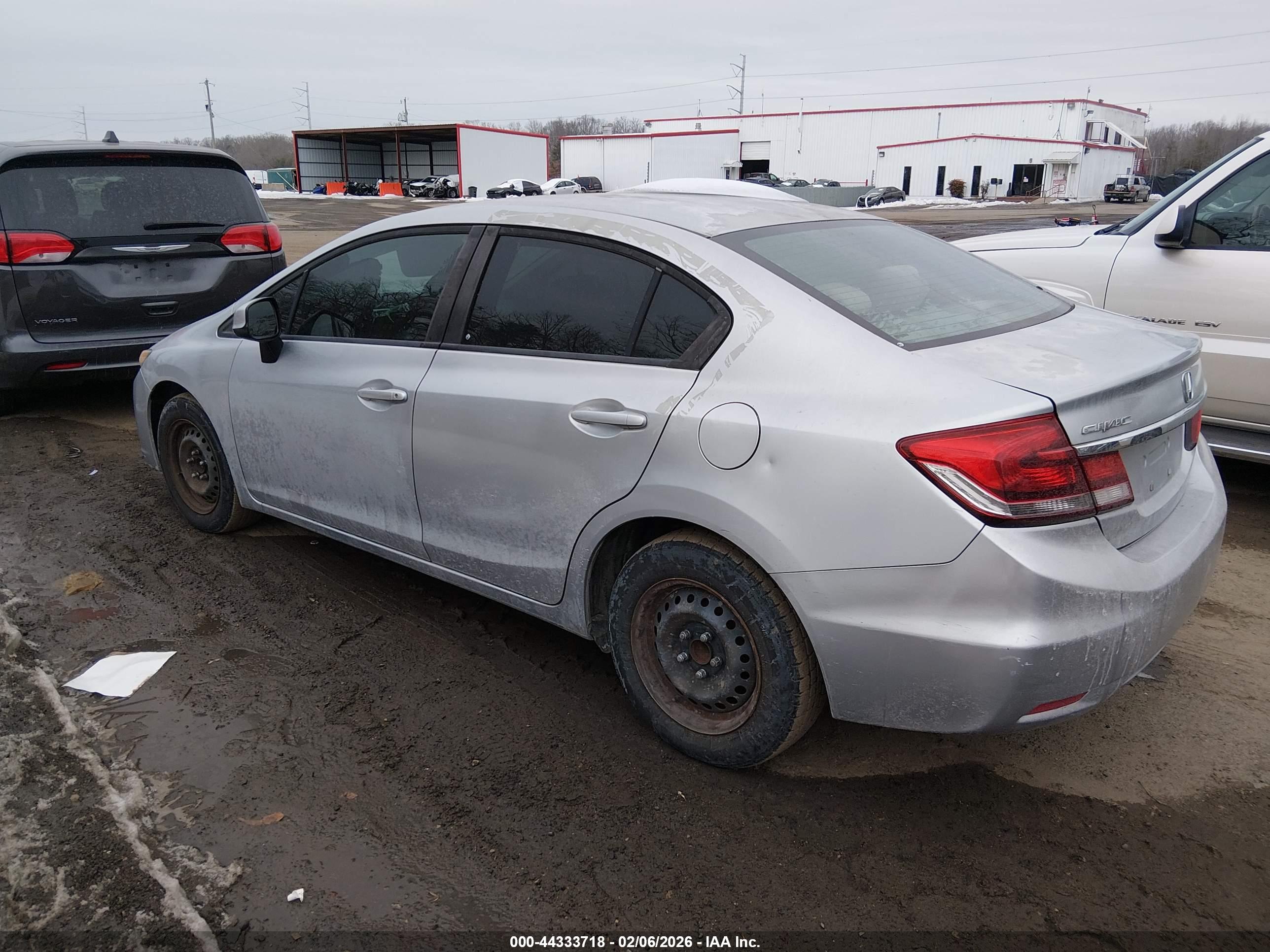 HONDA CIVIC image 3