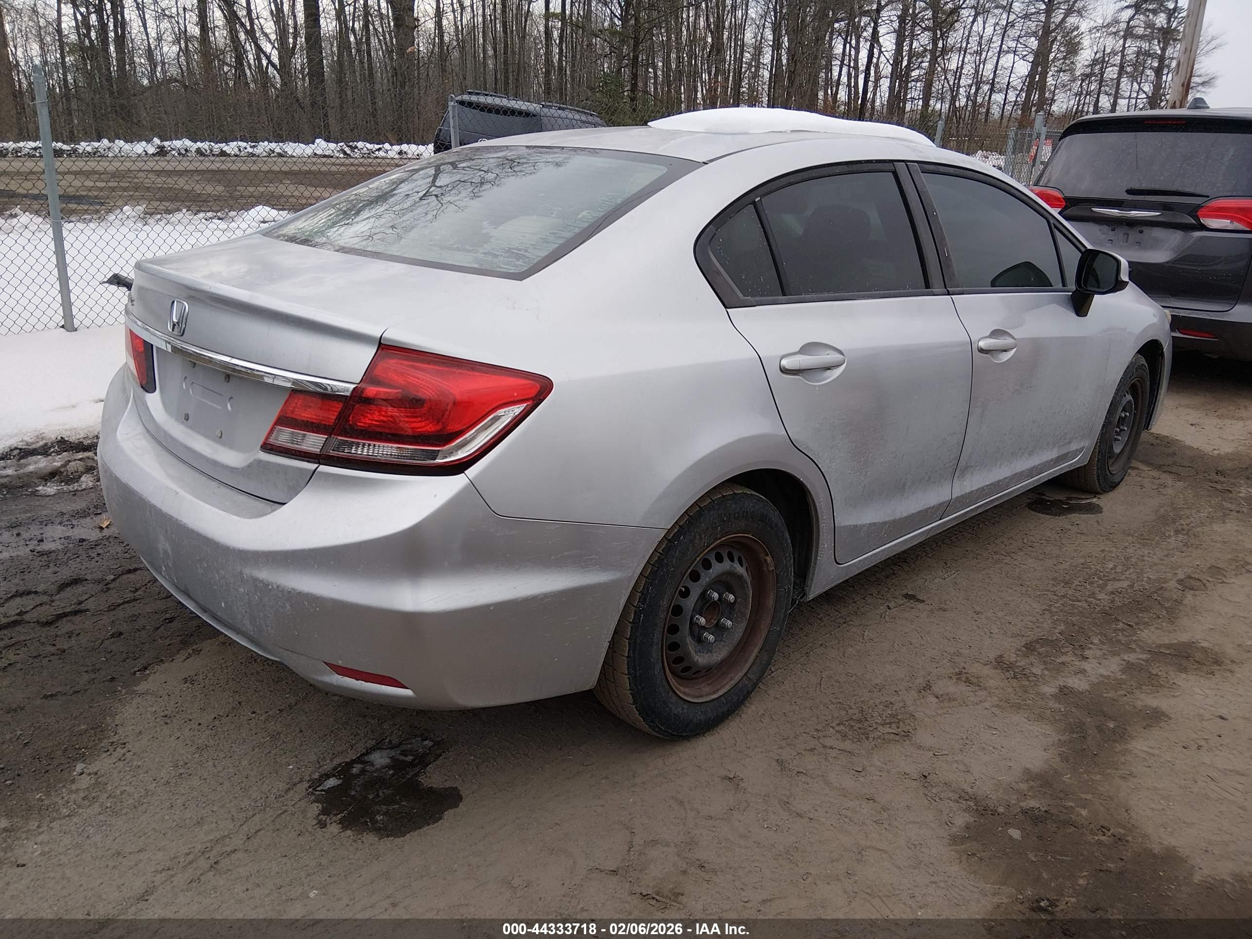 HONDA CIVIC image 4