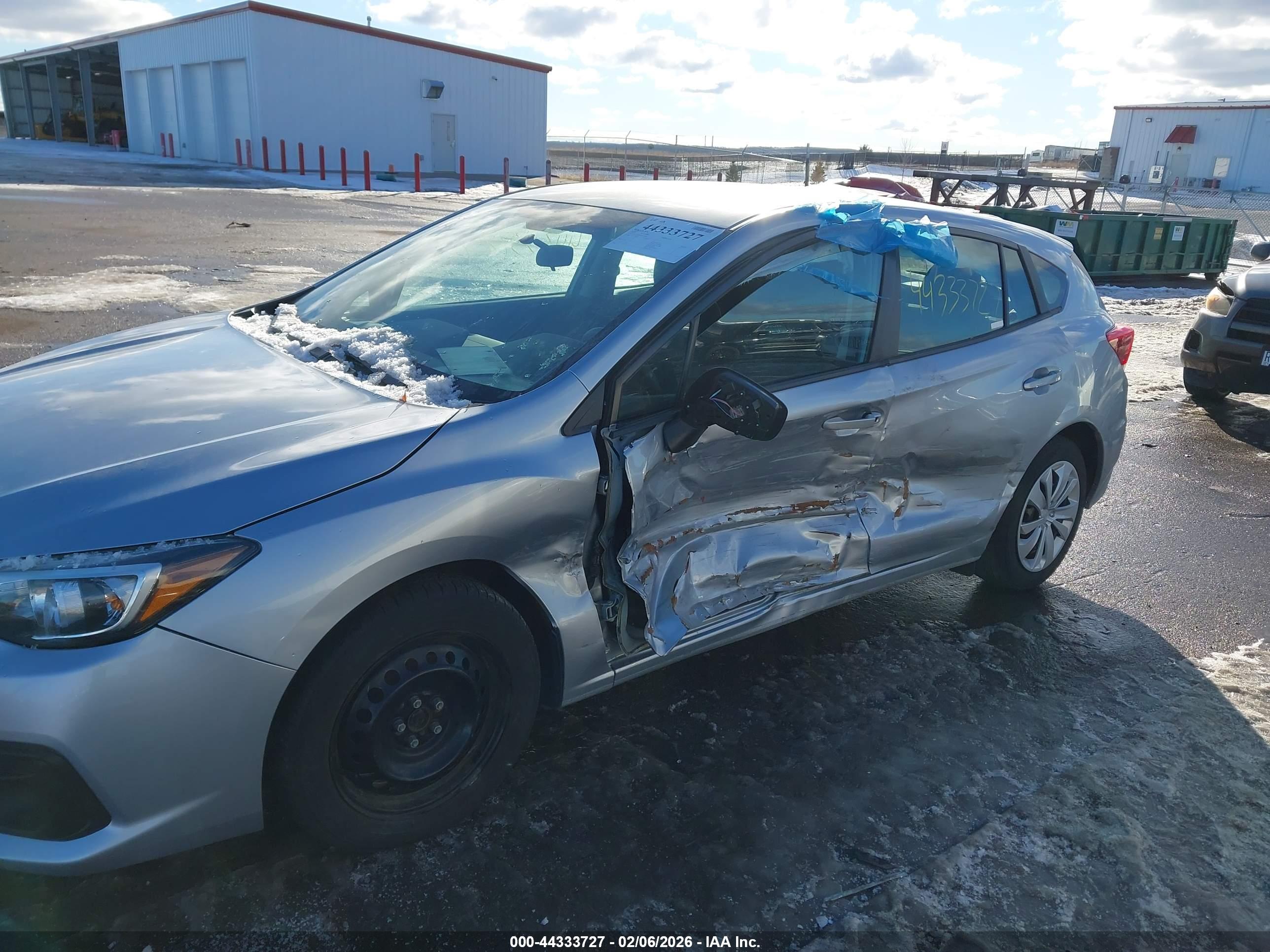 SUBARU IMPREZA image 6