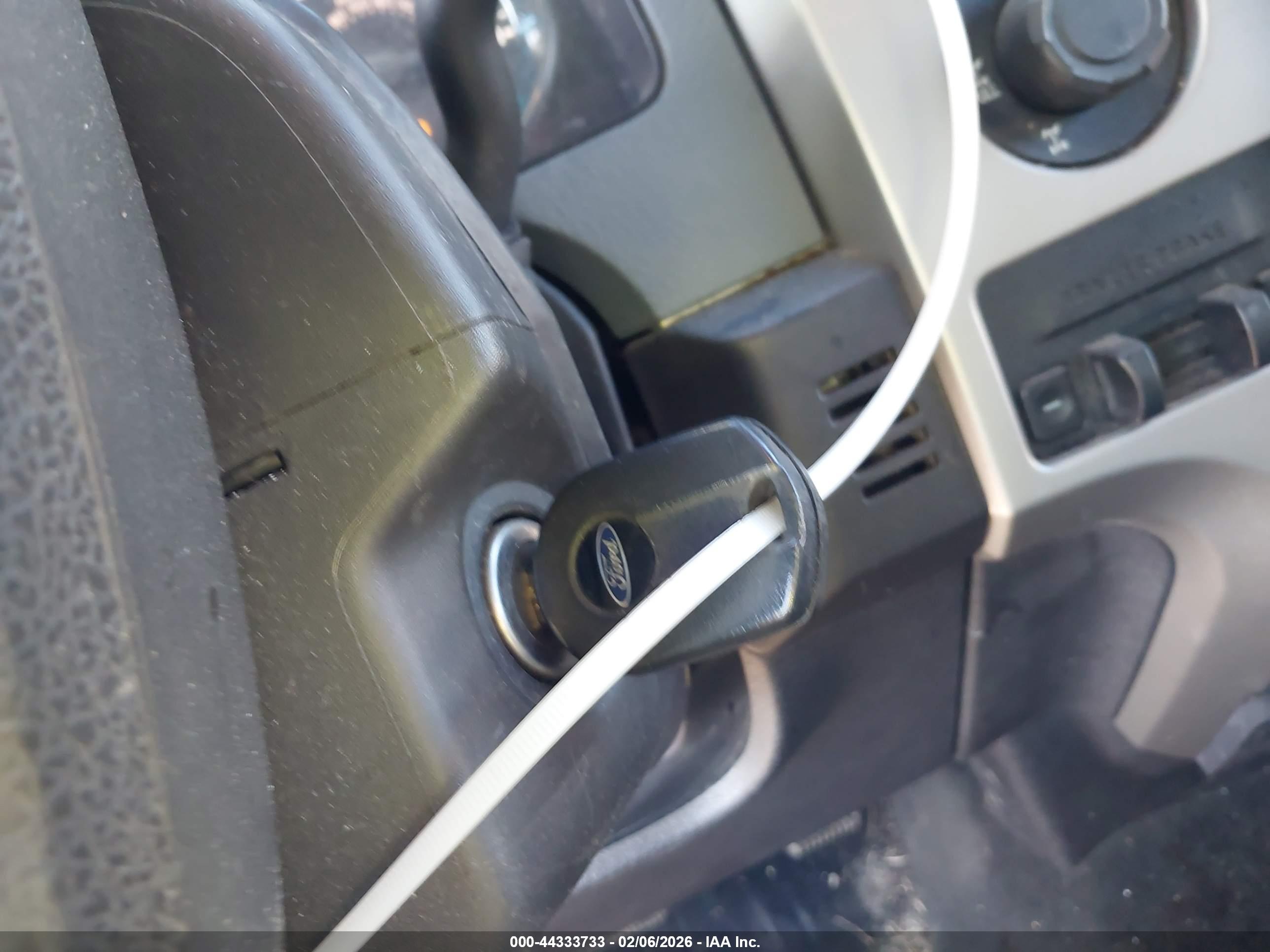 FORD F-150 image 11