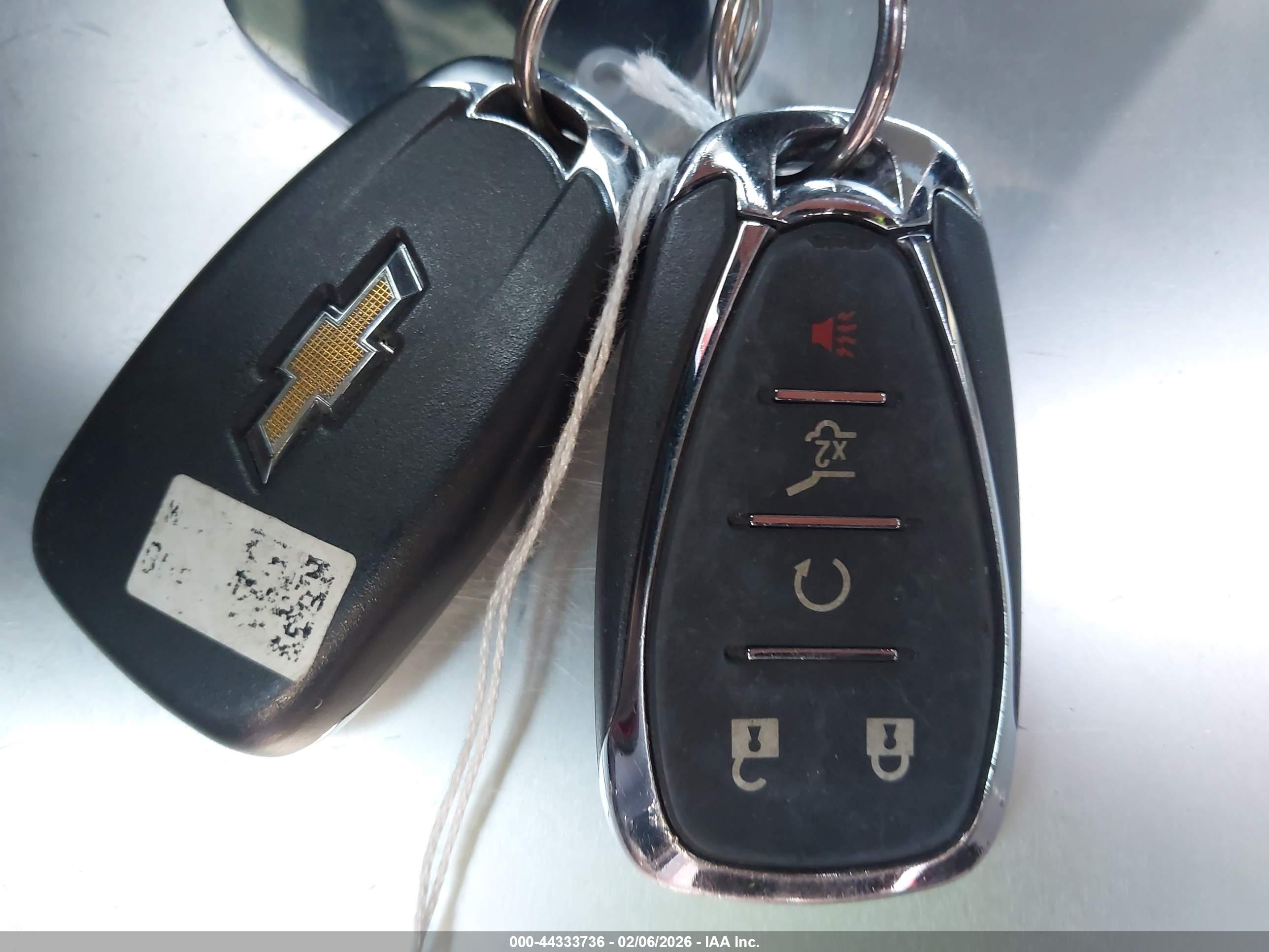 CHEVROLET EQUINOX image 11