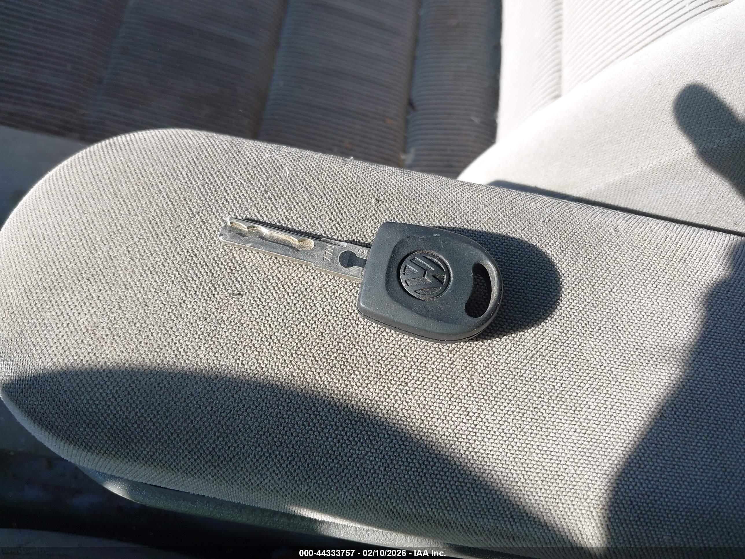 VOLKSWAGEN JETTA image 11