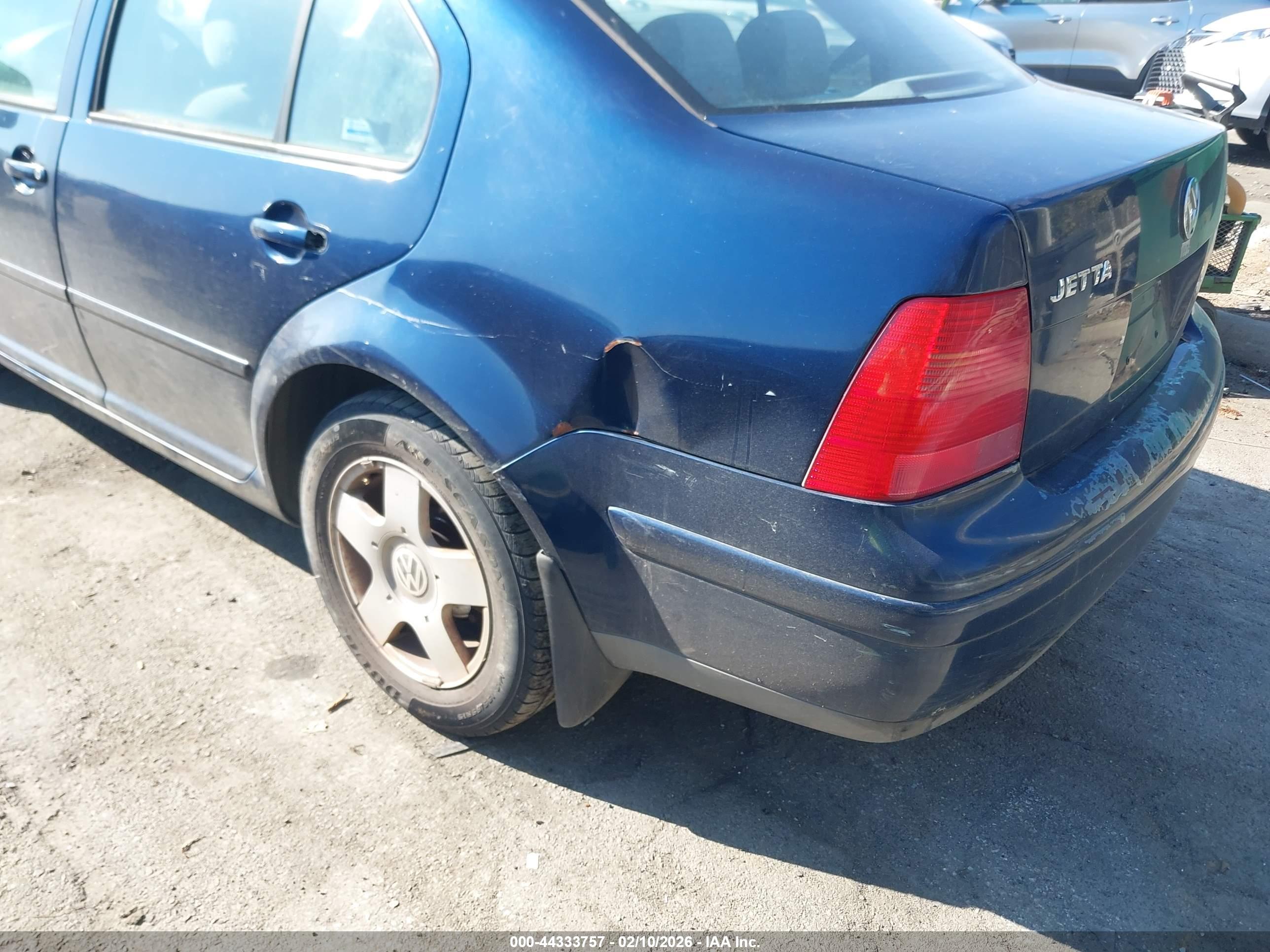 VOLKSWAGEN JETTA image 6