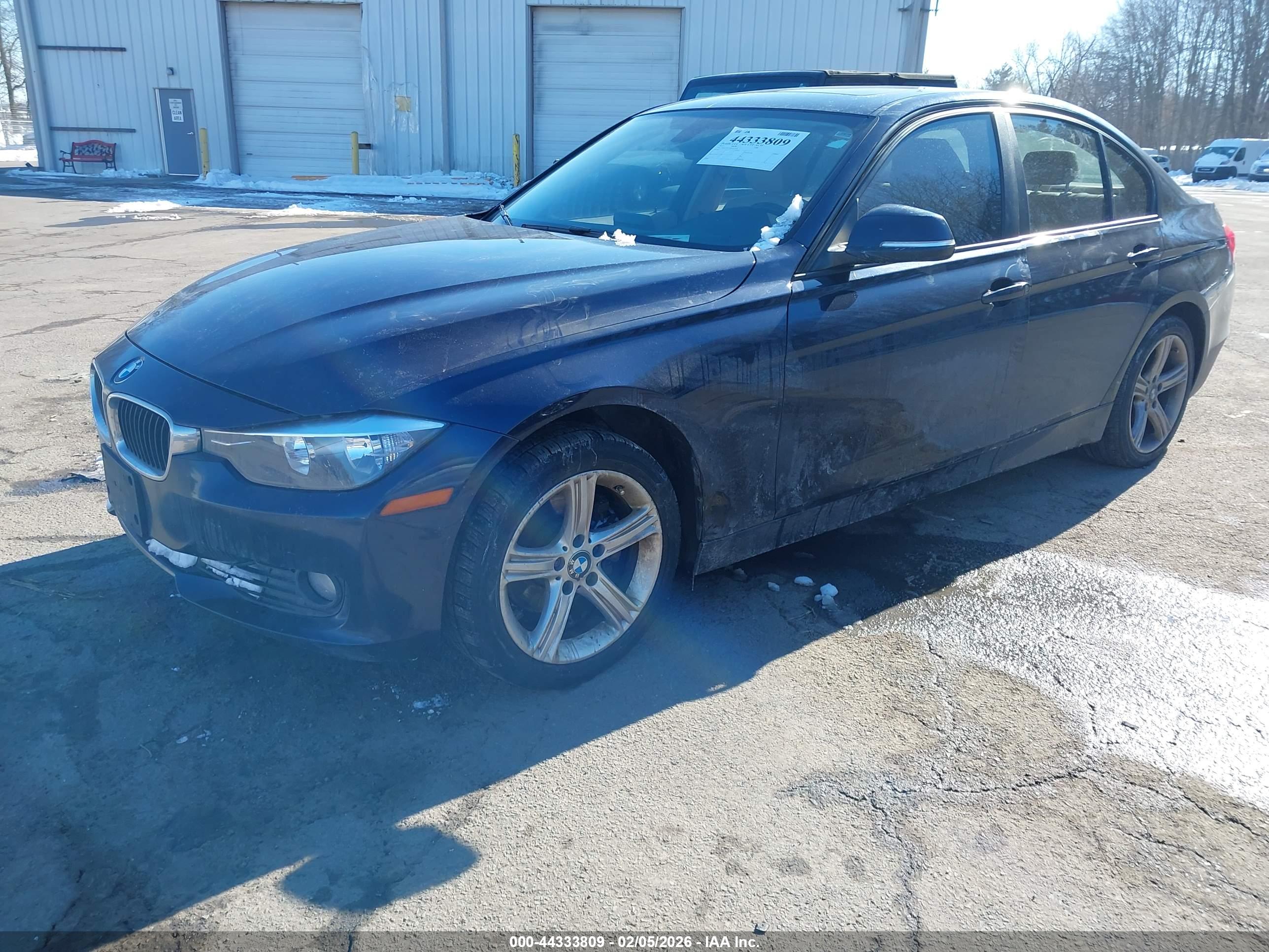BMW 328I image 2