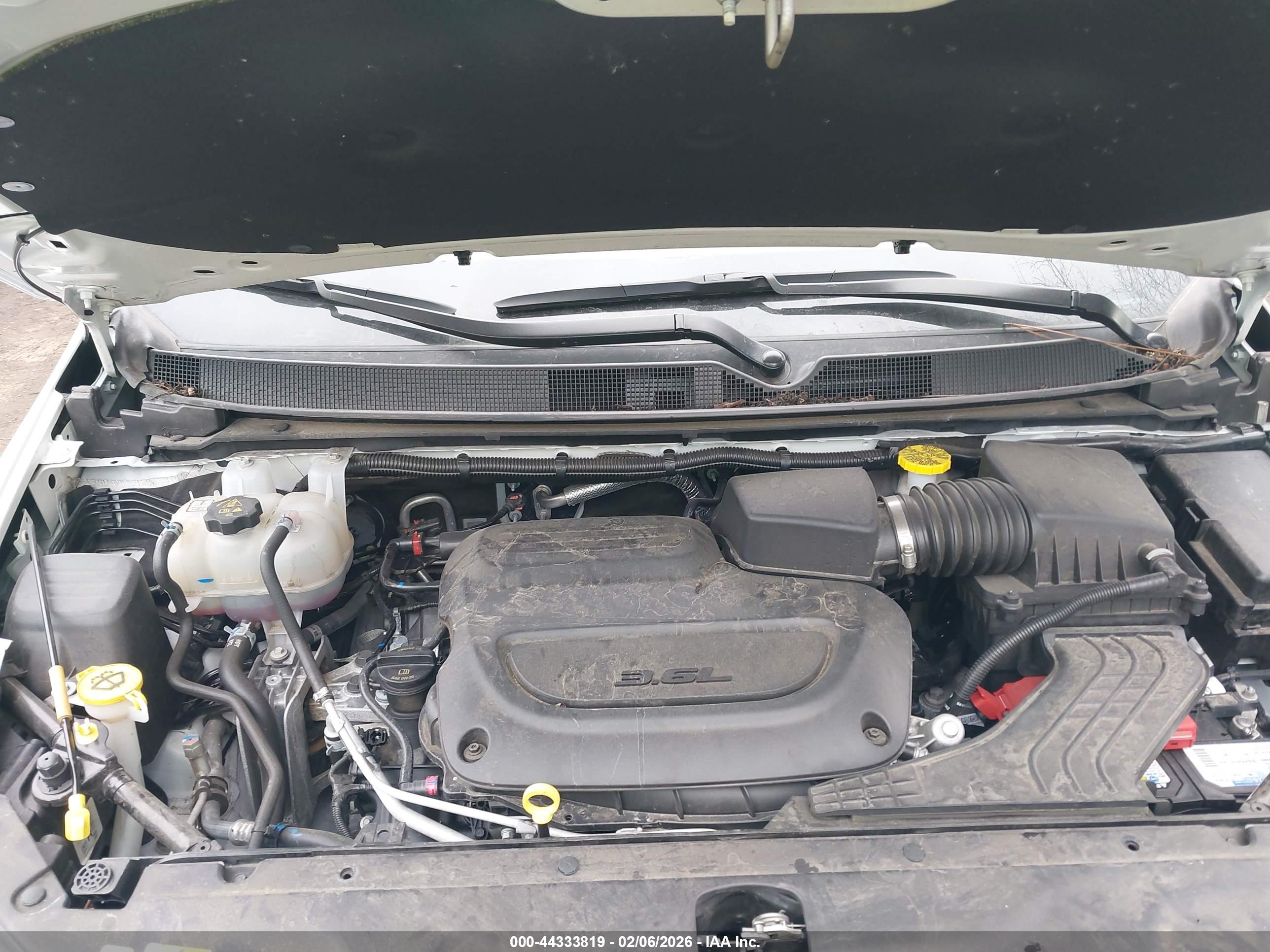 CHRYSLER PACIFICA image 10