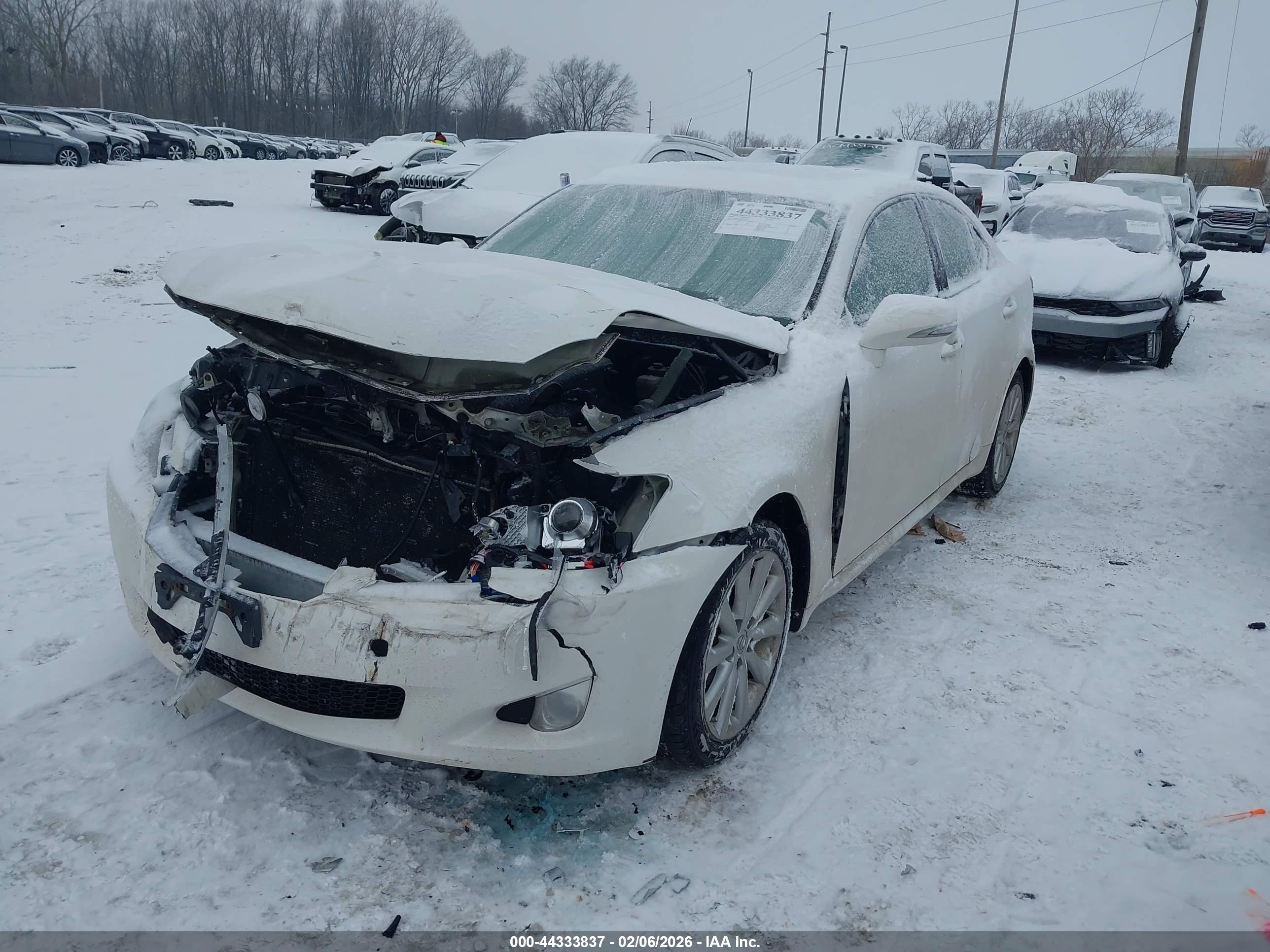 LEXUS IS image 2
