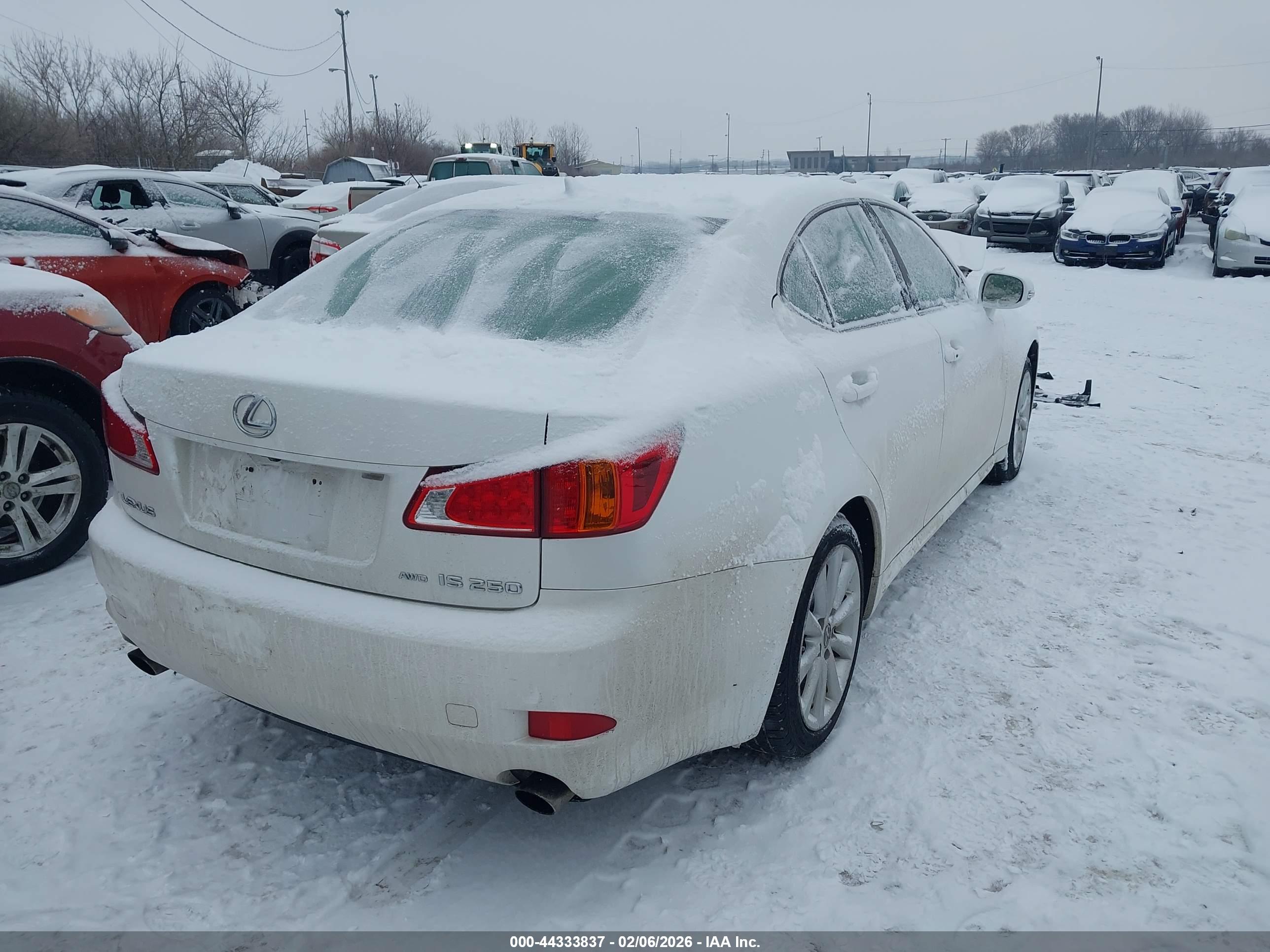 LEXUS IS image 4