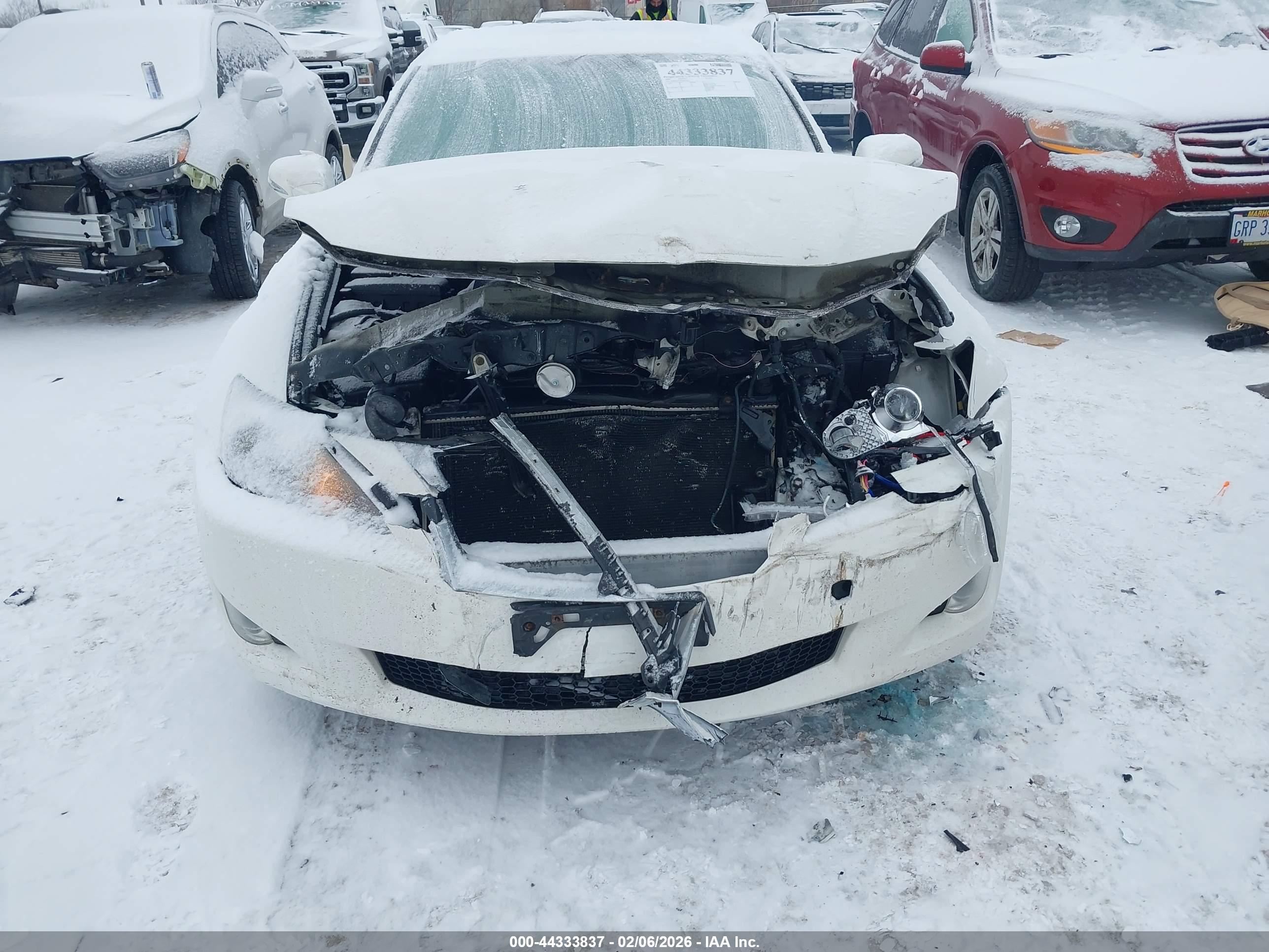 LEXUS IS image 6