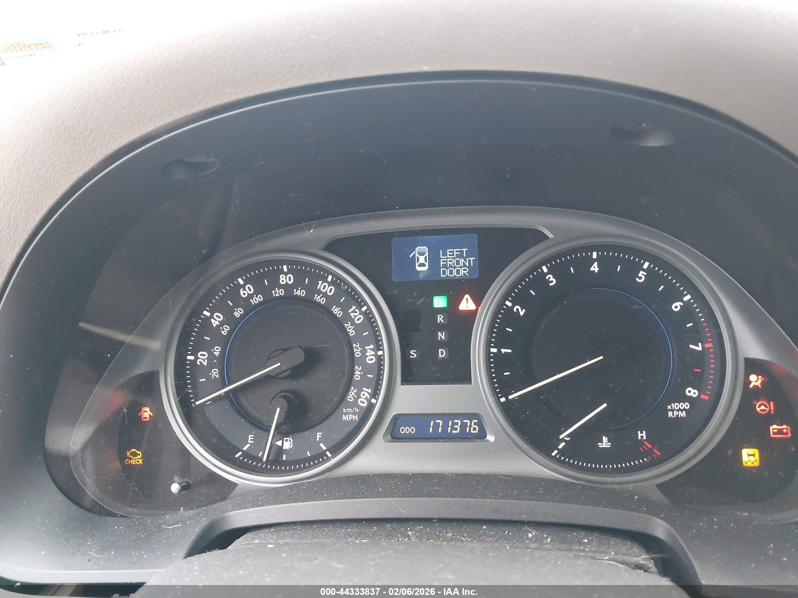LEXUS IS image 7